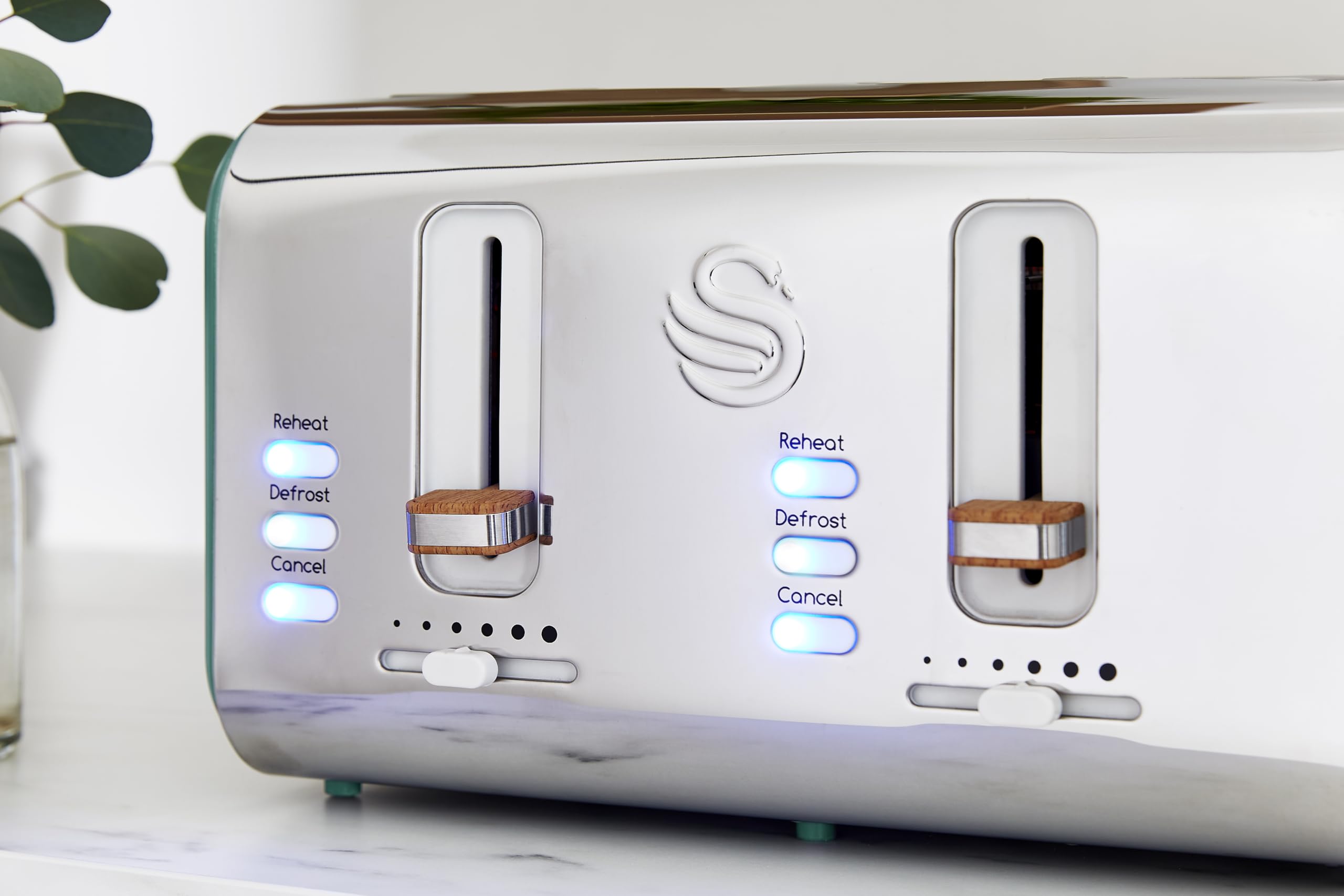 Swan Nordic 4-Slice Toaster – 1500W Green with 6 Browning Levels