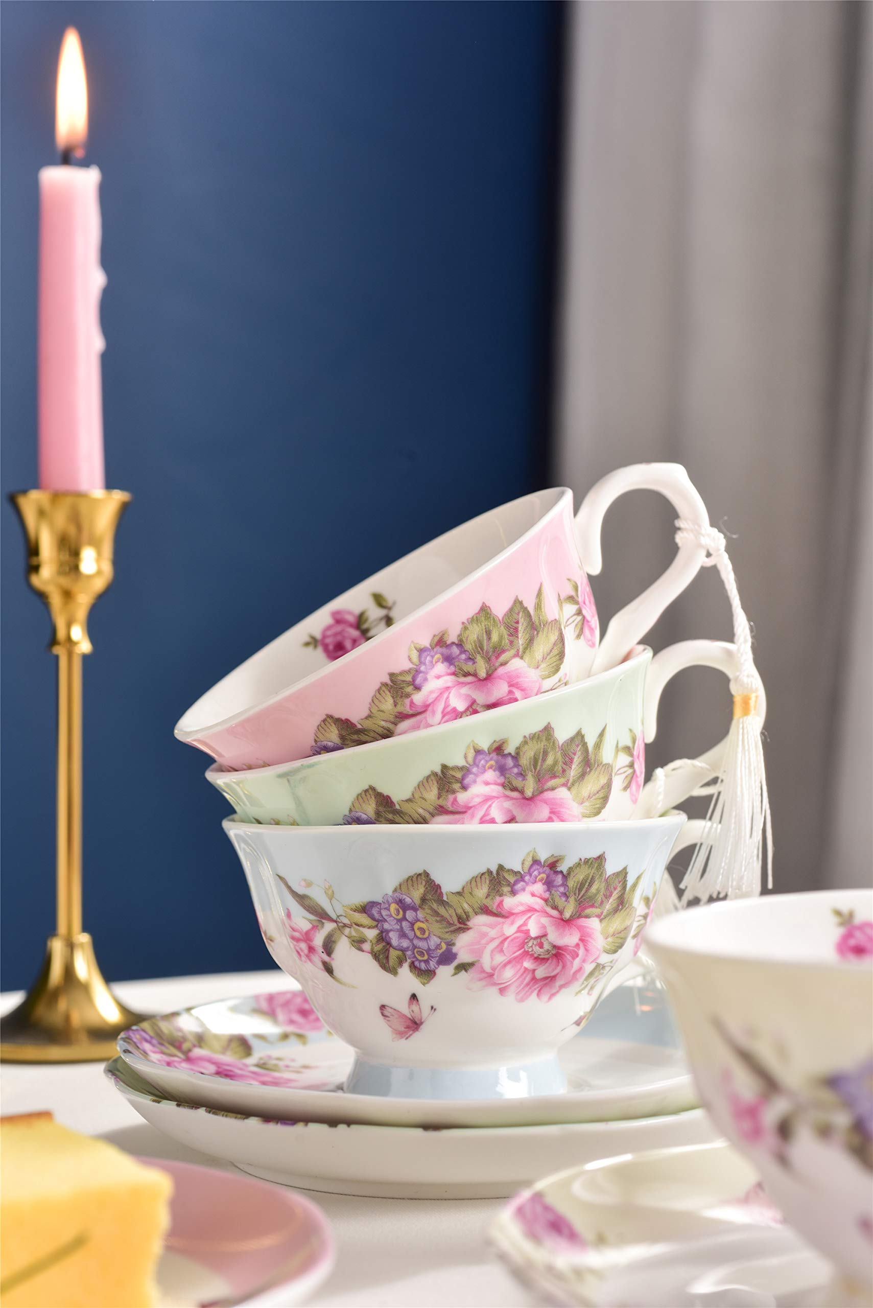 London Boutique Vintage Rose Bone China Tea Cup and Saucer Set - 4 Pack