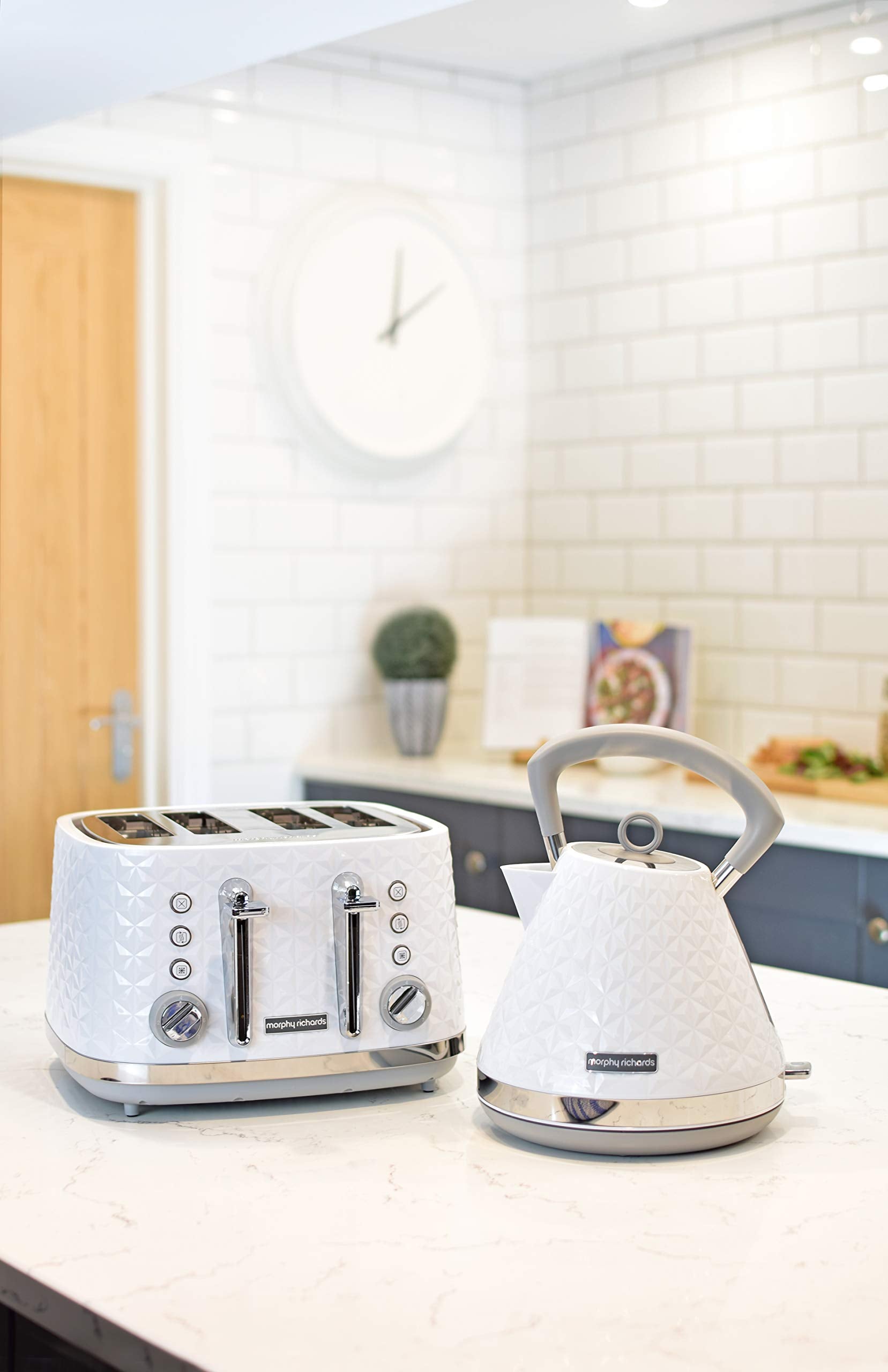 Morphy Richards Vector 4 Slice Toaster | High Gloss White – 248134