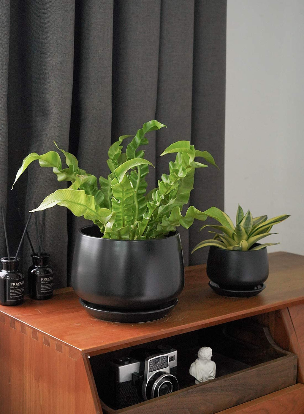 LE TAUCI Ceramic Plant Pots - Set of 3 Modern Indoor Planters with Saucers