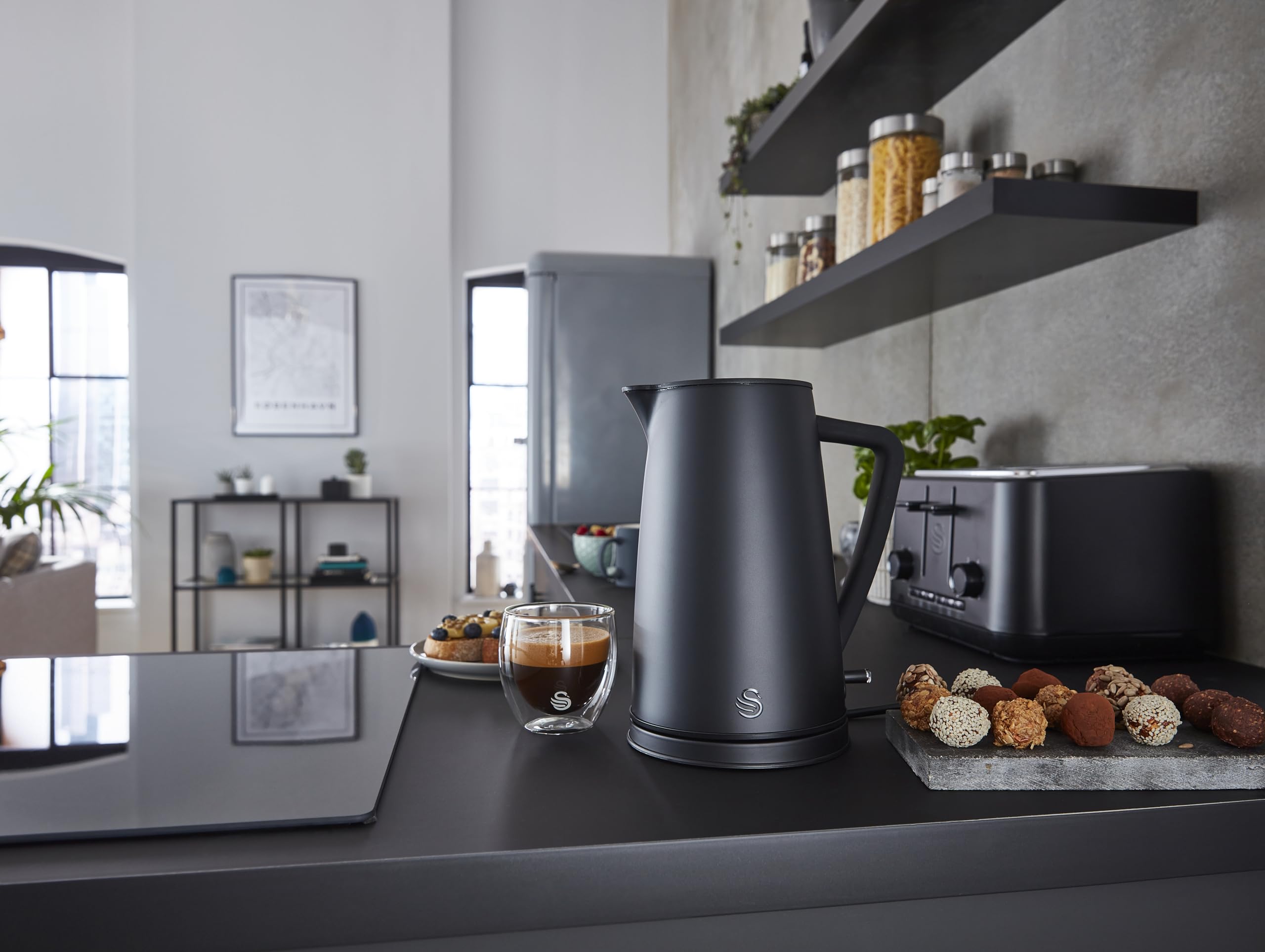 Swan Stealth Jug Kettle – 1.7L Rapid Boil 3000W – Matte Black