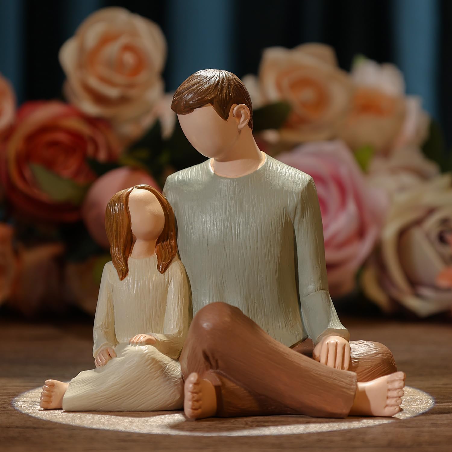 Carracci Father and Daughter Figurine – Hand-Painted Resin Dad Statue