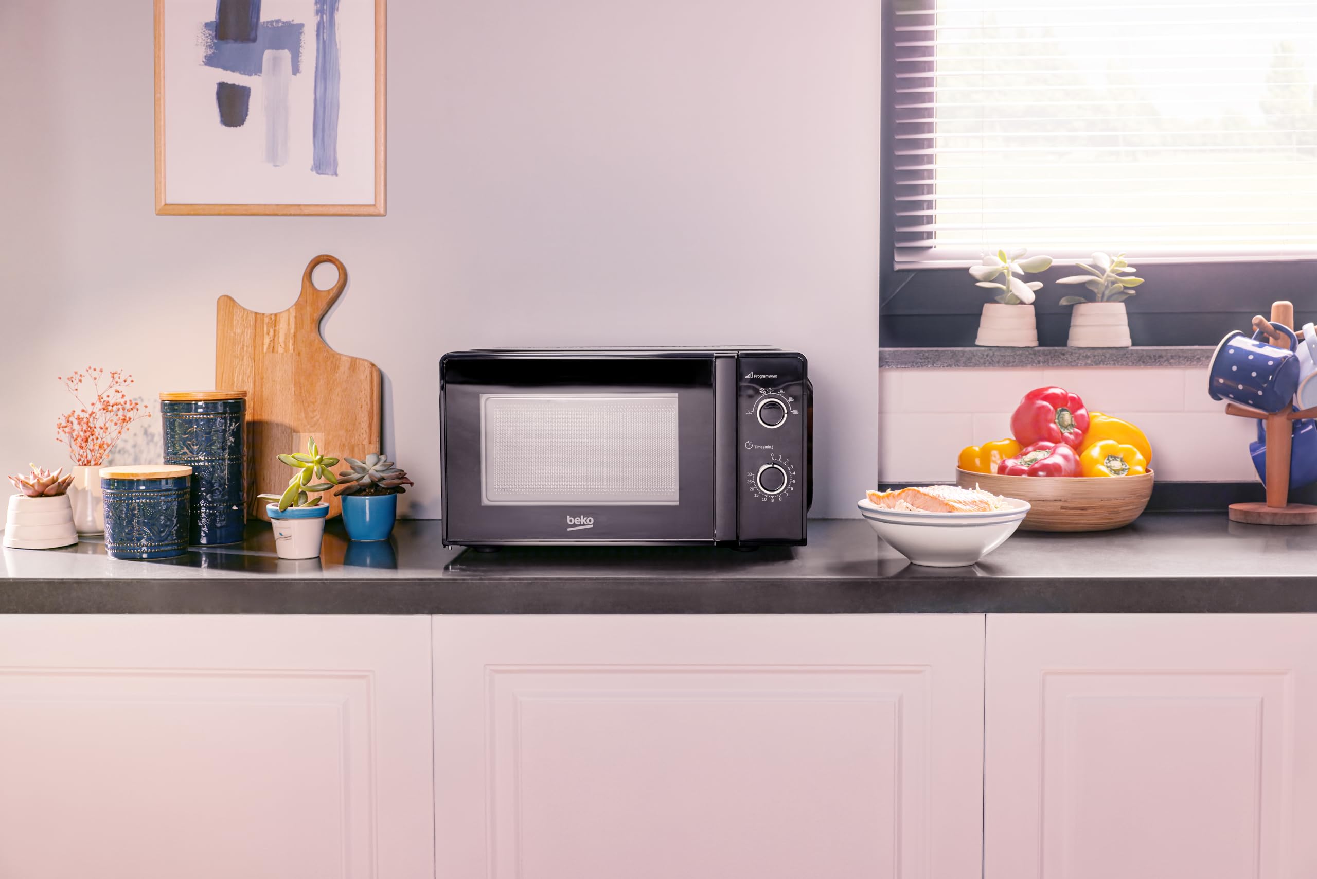 Beko MOC20100BFB Solo Microwave – 20L Compact Design in Black