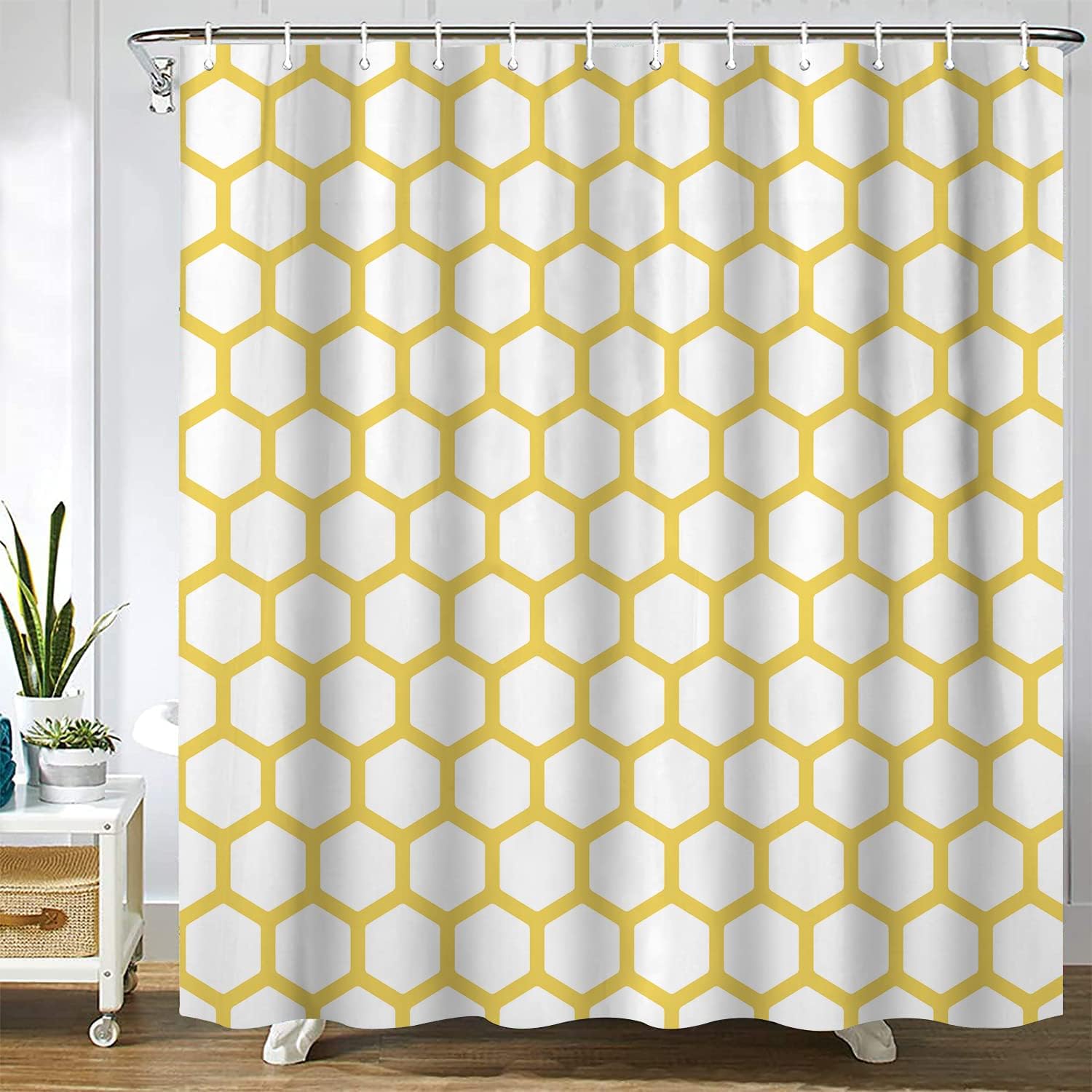 Gaakvrr Yellow Geometric Shower Curtain – Waterproof Polyester with 12 Hooks