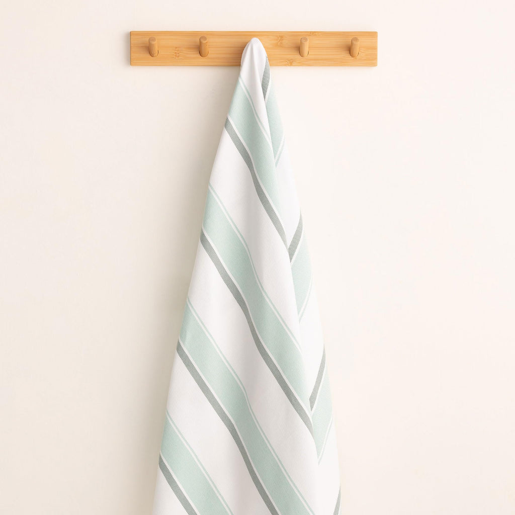 GAMUSI Rectangular Beach Towel – Bath Fouta – Embossed Fabric – Dyed Thread with Fringes – Green. - image 5