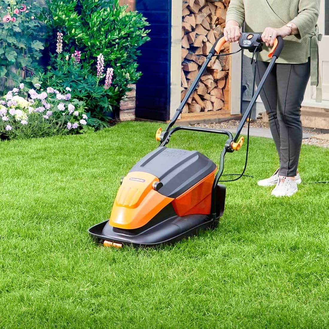 LawnMaster 1500W Electric Hover Mower | 33cm with Grass Collection