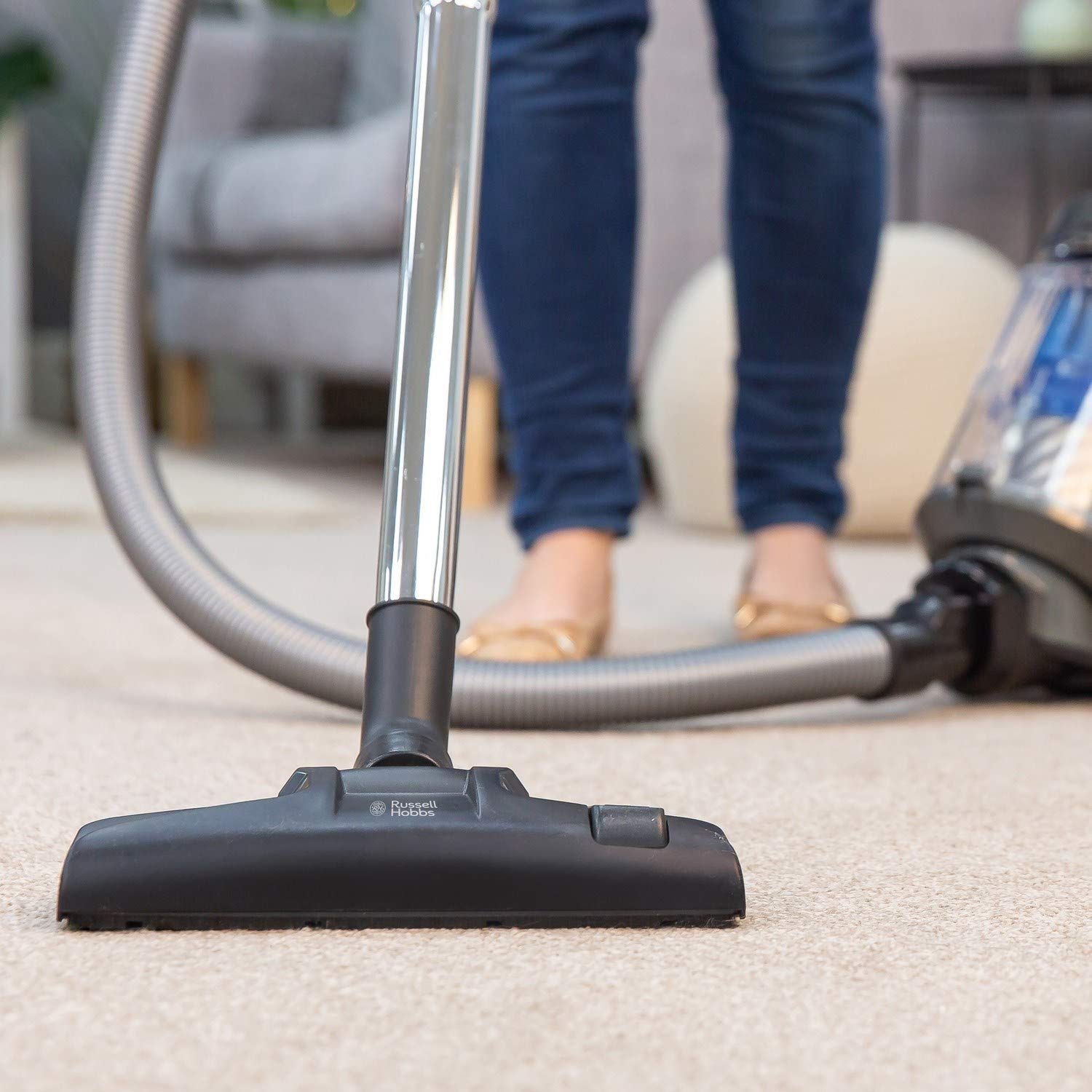 Russell Hobbs TITAN2 Multi-Cyclonic Cylinder Vacuum Cleaner - 3L 700W
