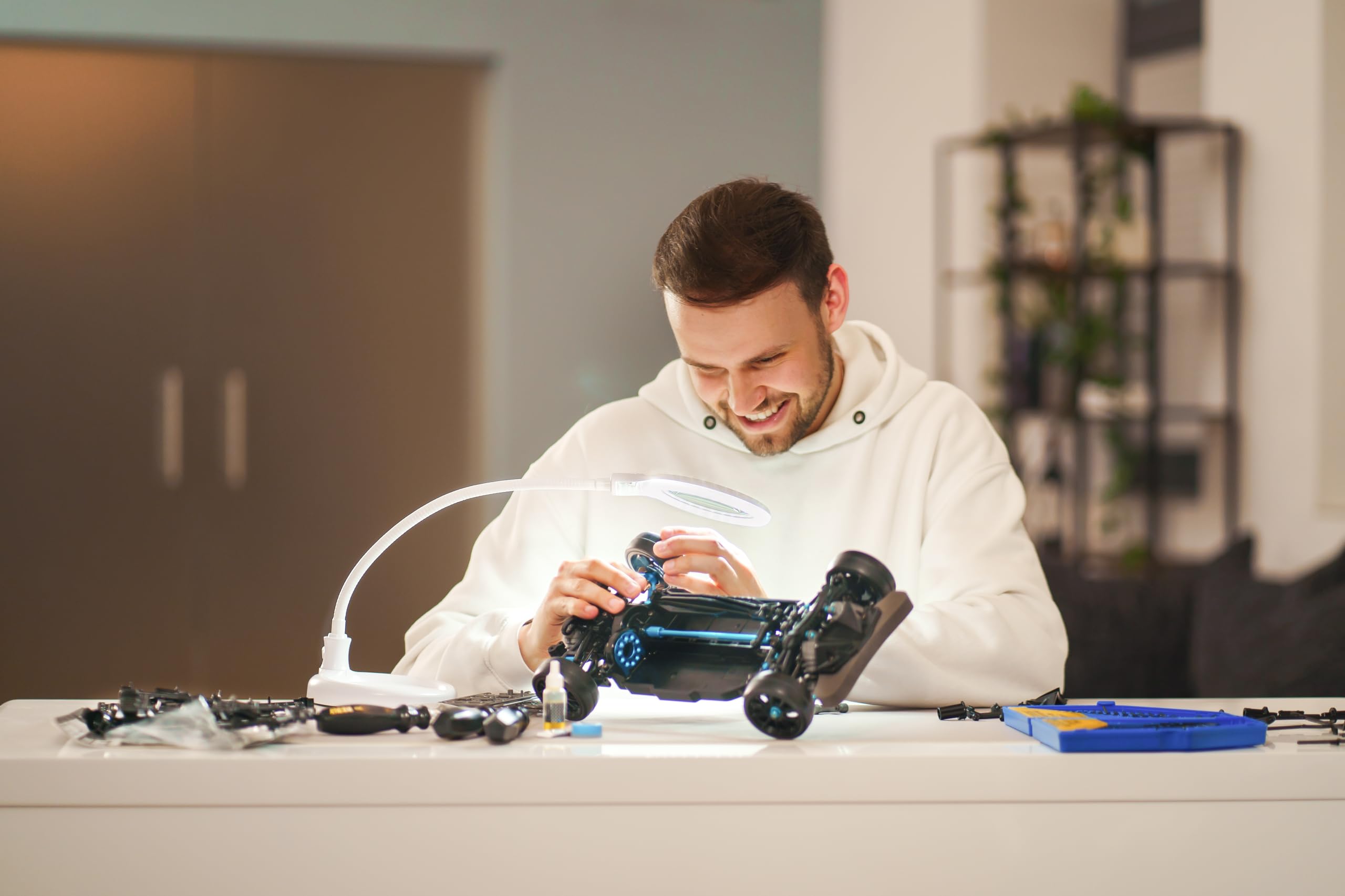Lumeno 6805WS LED Magnifying Lamp | 5 Dioptres Glass Lens Clamp Light