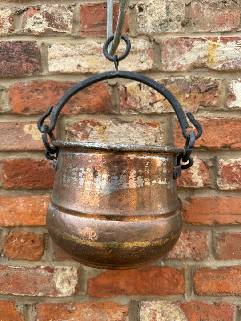 Antique Copper Cauldron Pot with Wrought Iron Handle – Rustic Garden Planter A