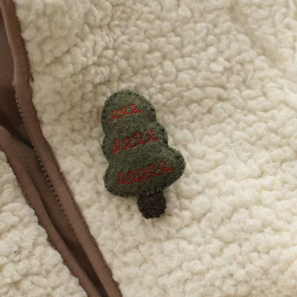 LuLuFun Studio Christmas Tree Wool Brooch – Handmade Kawaii Pin
