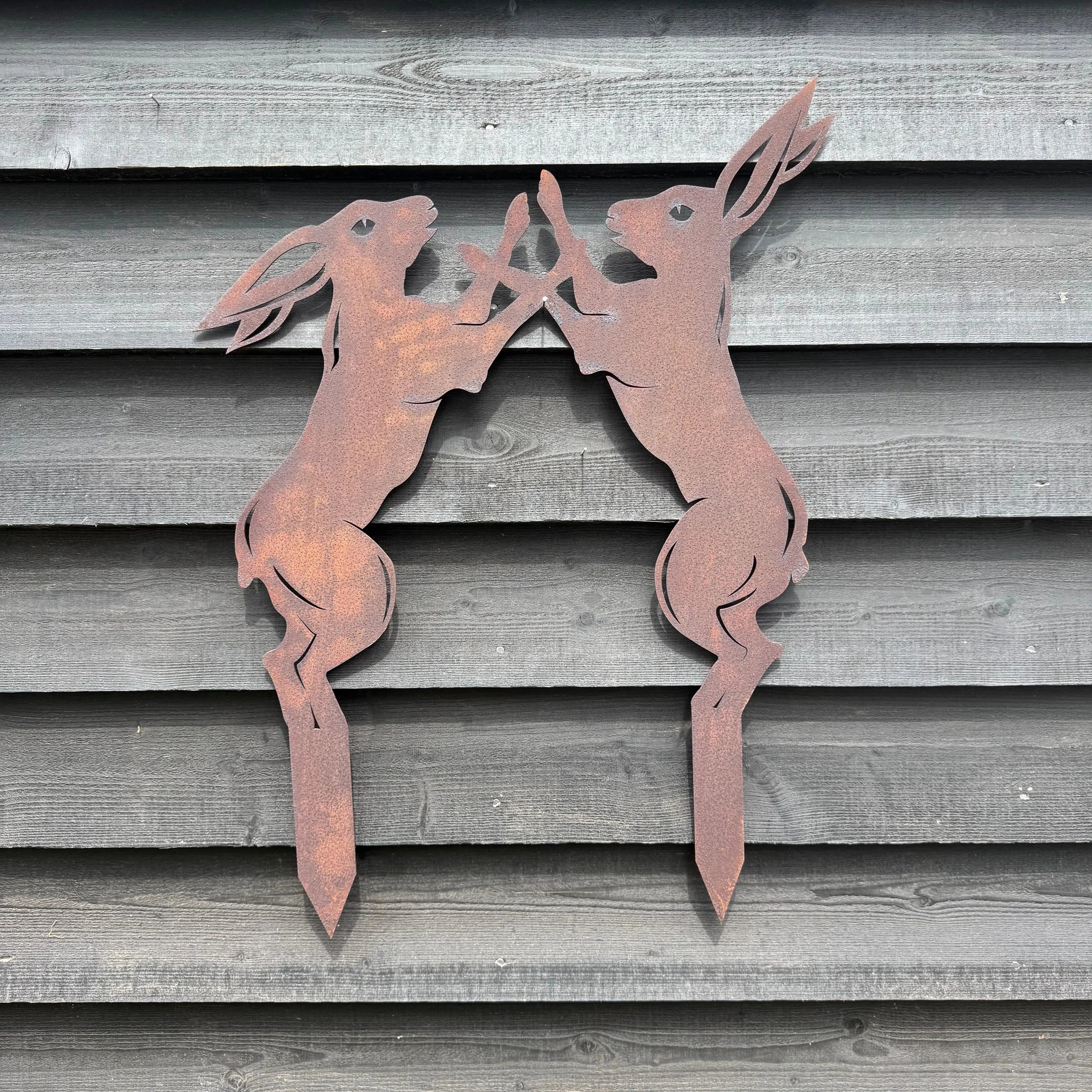 Rustic Metal Boxing Hares Garden Statue | 75cm Steel Lawn Decor