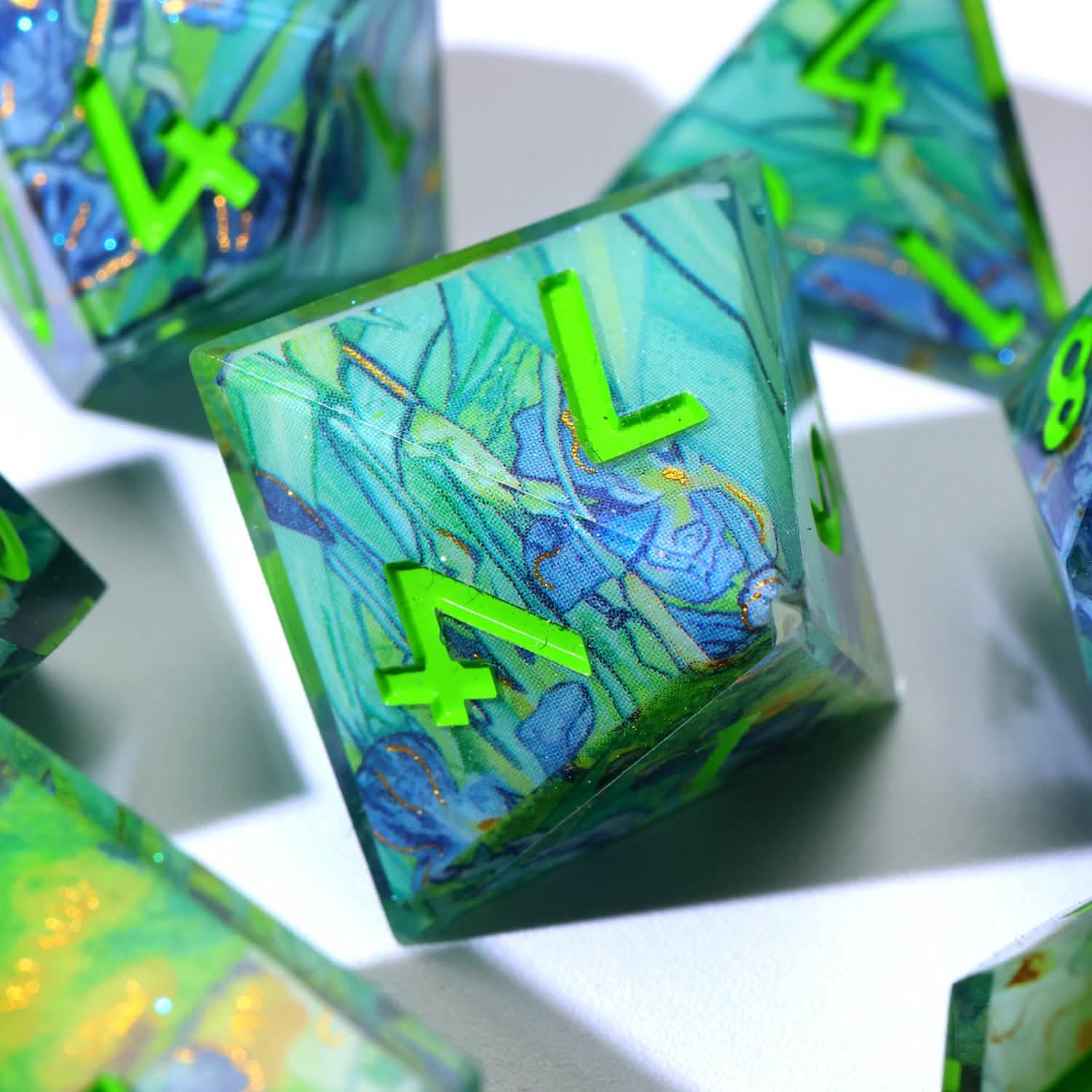 Bluemorn Grove | Sharp Edge Dice | Resin | 7 Piece Set