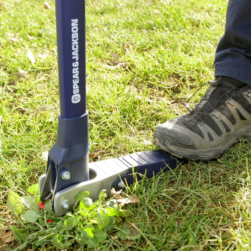 Spear & Jackson 4854WP Mechanical Weed Puller – Long Handle Manual Weeder