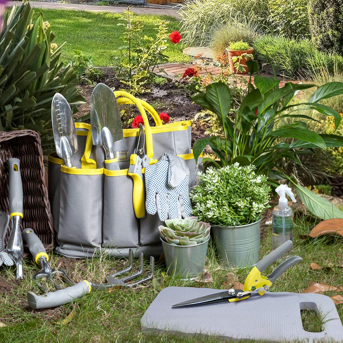 Jardineer 11-Piece Gardening Tools Set with Tote Bag and Kneeling Pad