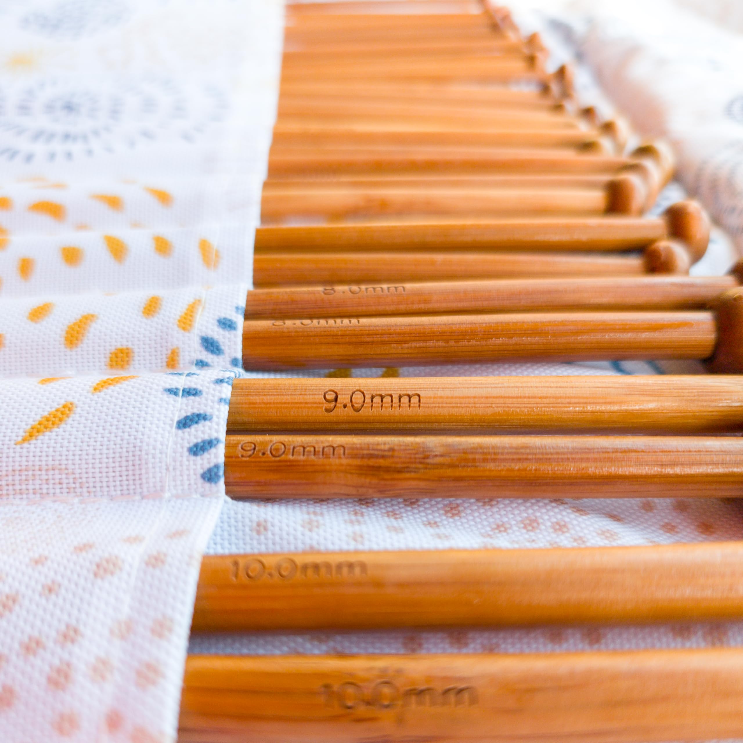 Bamboo Knitting Needles Set – 18 Sizes with Roll-Up Pouch