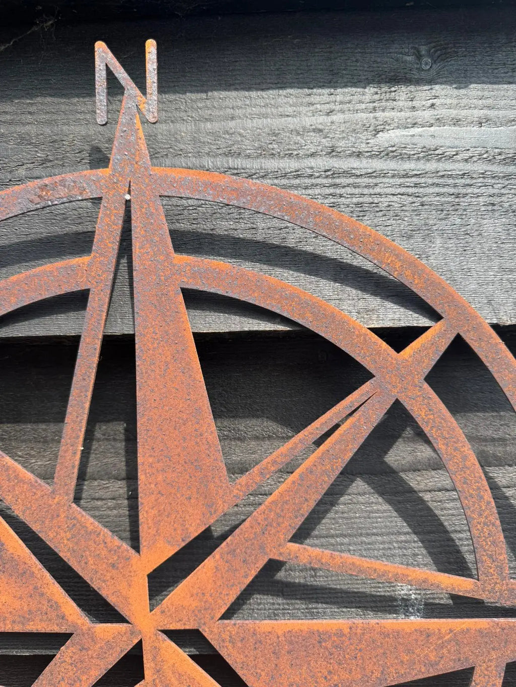 Rustic Metal Compass Wall Art – 50cm Steel Garden Decor | RW Norfolk
