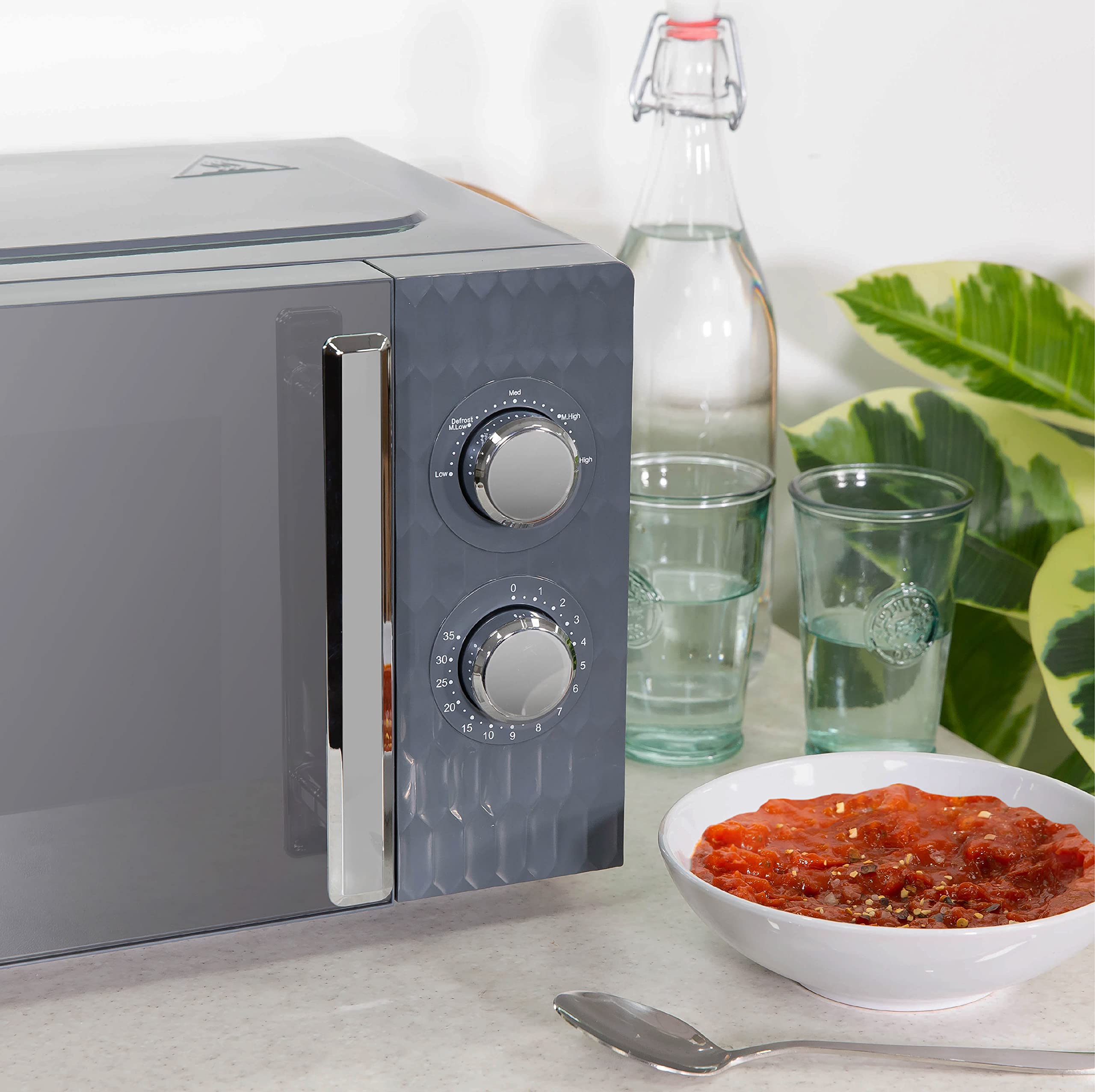 Russell Hobbs Honeycomb 17L 700W Solo Manual Microwave – Grey