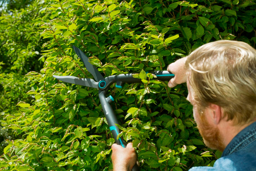 Gardena EasyCut Hedge Shears – Serrated Steel Blade Garden Tool