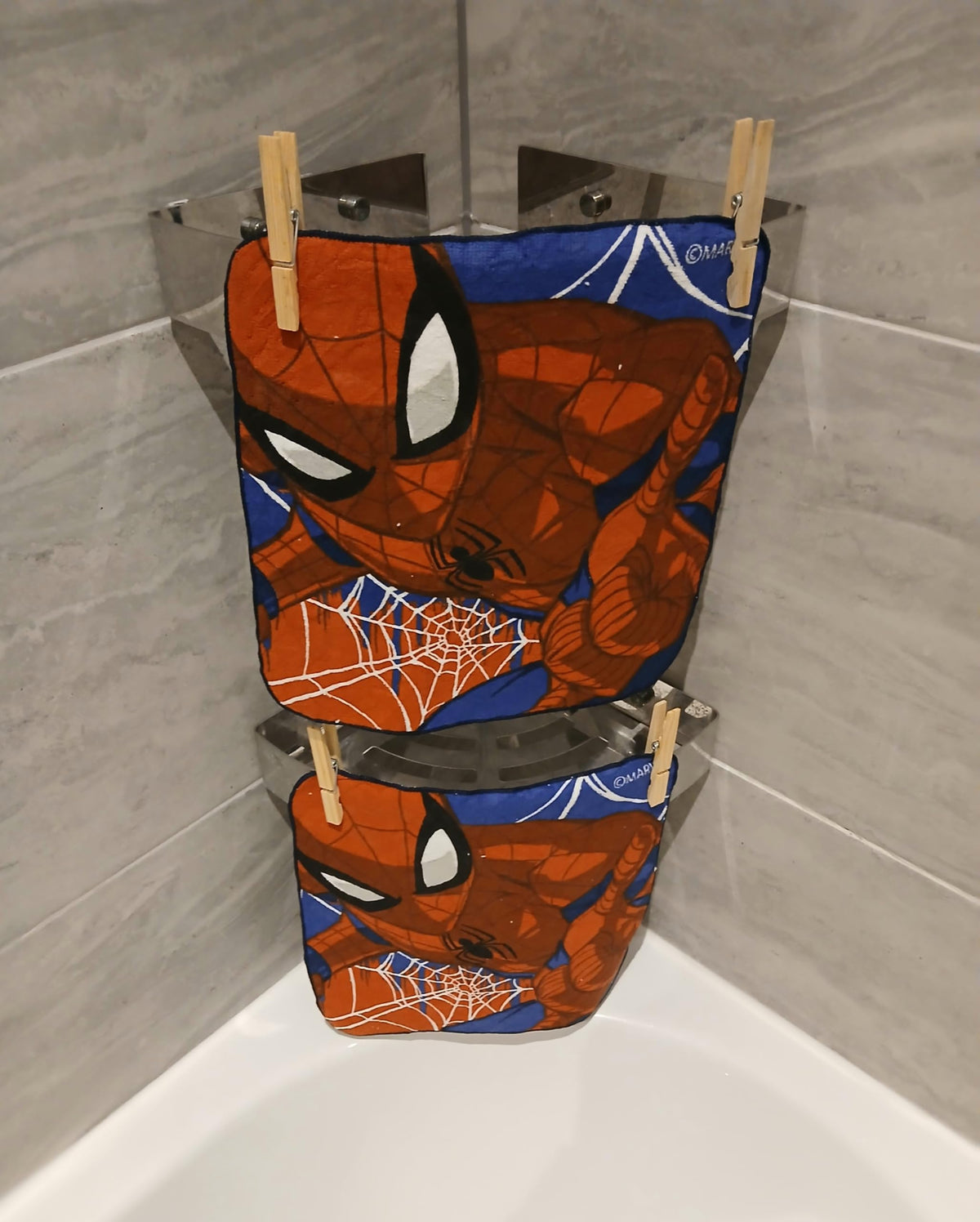 Lex's Linens Pack of 2 Spider-Man Magic Facecloths/Pack of 2 Spider-Man Magic Flannels - image 2