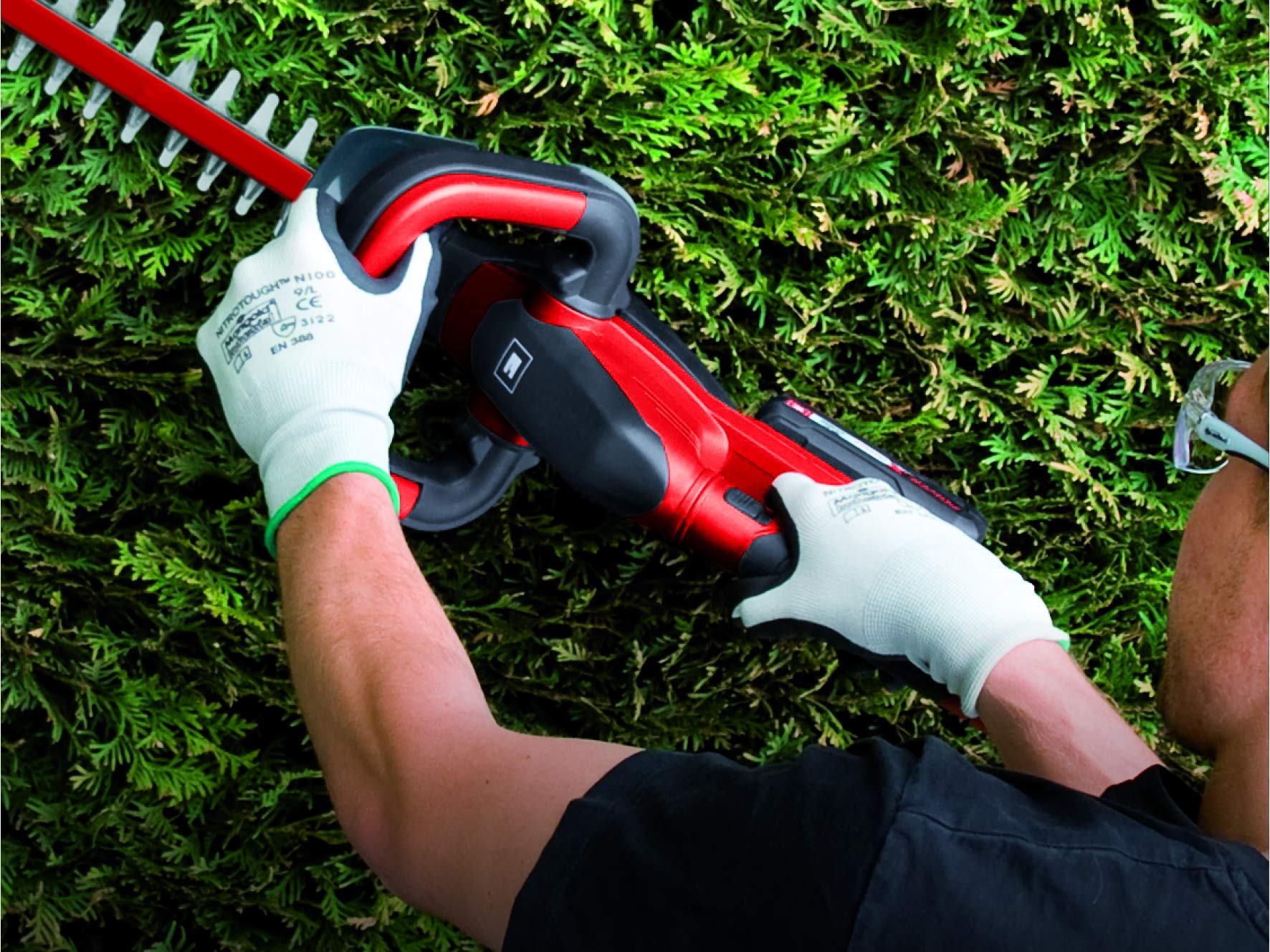 Einhell 18V Cordless Hedge Trimmer – 46cm Steel Blade | GE-CH 1846 Li