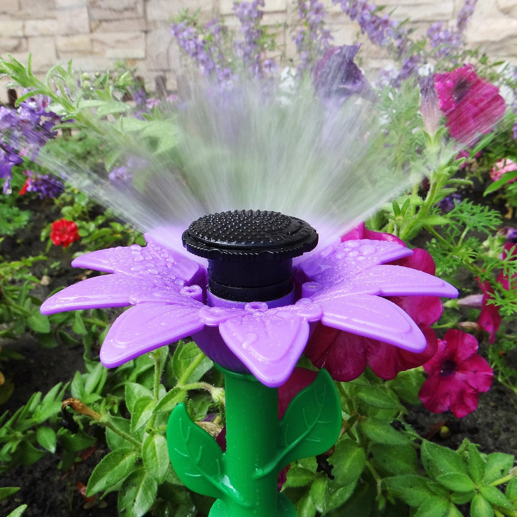Melnor Daisy Adjustable Spike Sprinkler Kit with Hoses – 1,800 Sq. Ft.