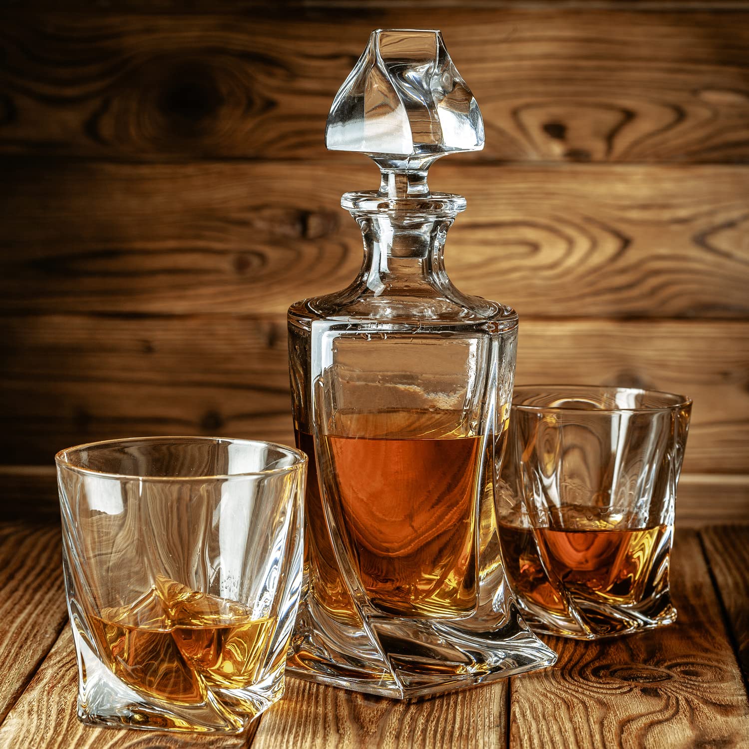 FLOW Barware Twist Whiskey Decanter Set - 2 Glasses & 6 Granite Stones