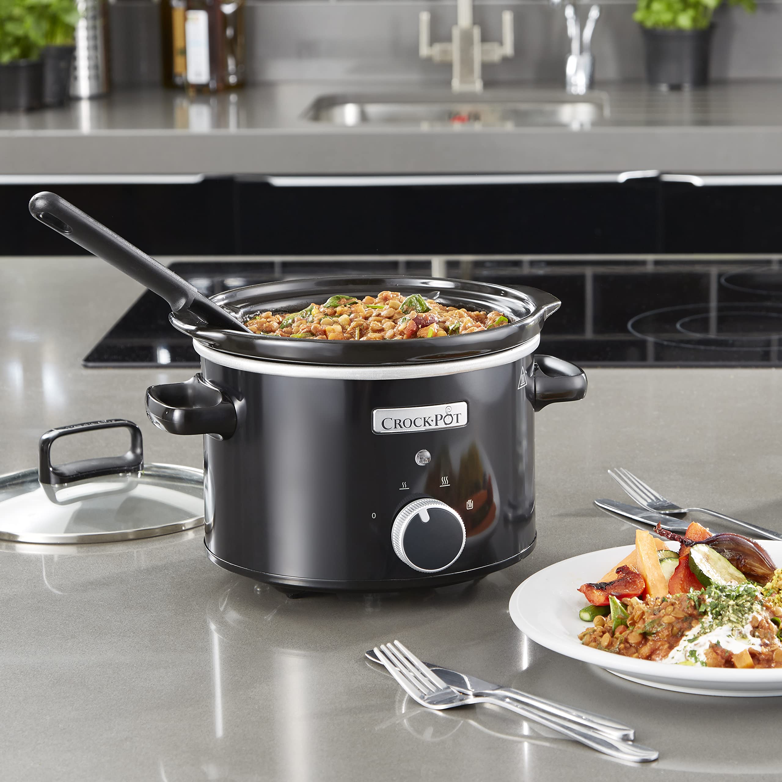 Crock-Pot Slow Cooker | 2.4L Ceramic Bowl | Energy Efficient – Black