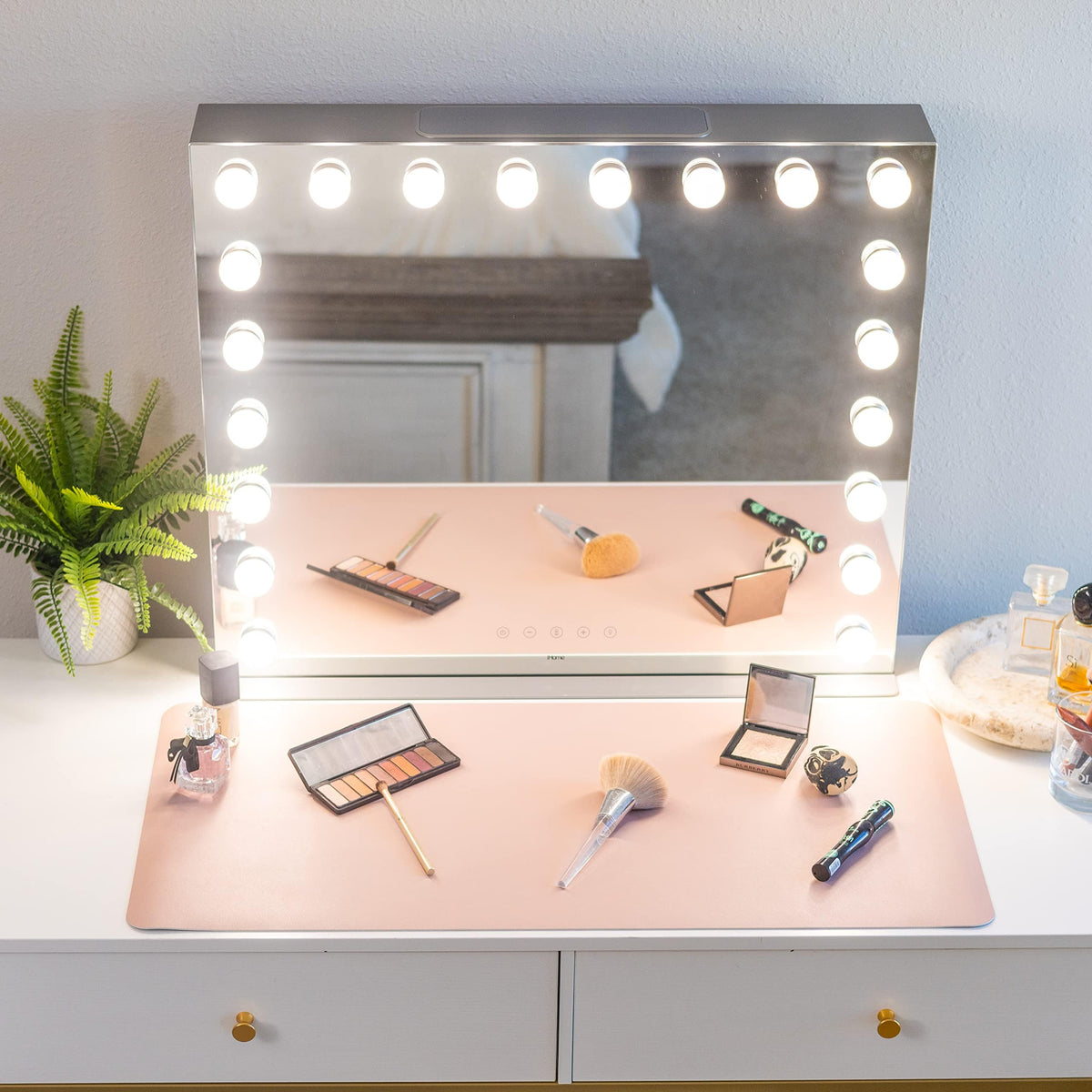 Makeup Mat for Vanity Top Protector, Cover Work Table Waterproof, Oilproof Dustproof Smooth and Soft, Pink 31.5" x 15.7" from NemoHome - image 5