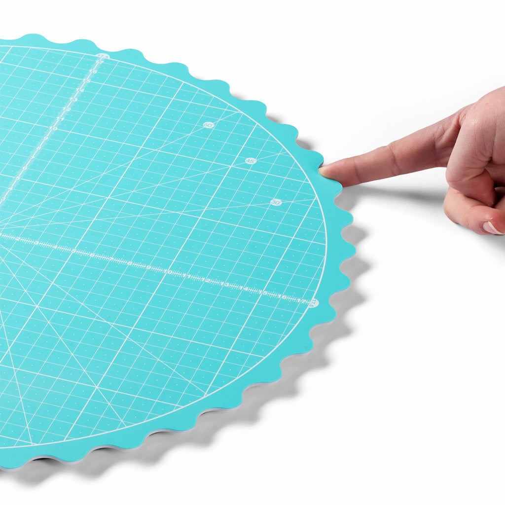 Prym Love Rotating Cutting Mat – 35cm Green Non-Slip Quilting Tool