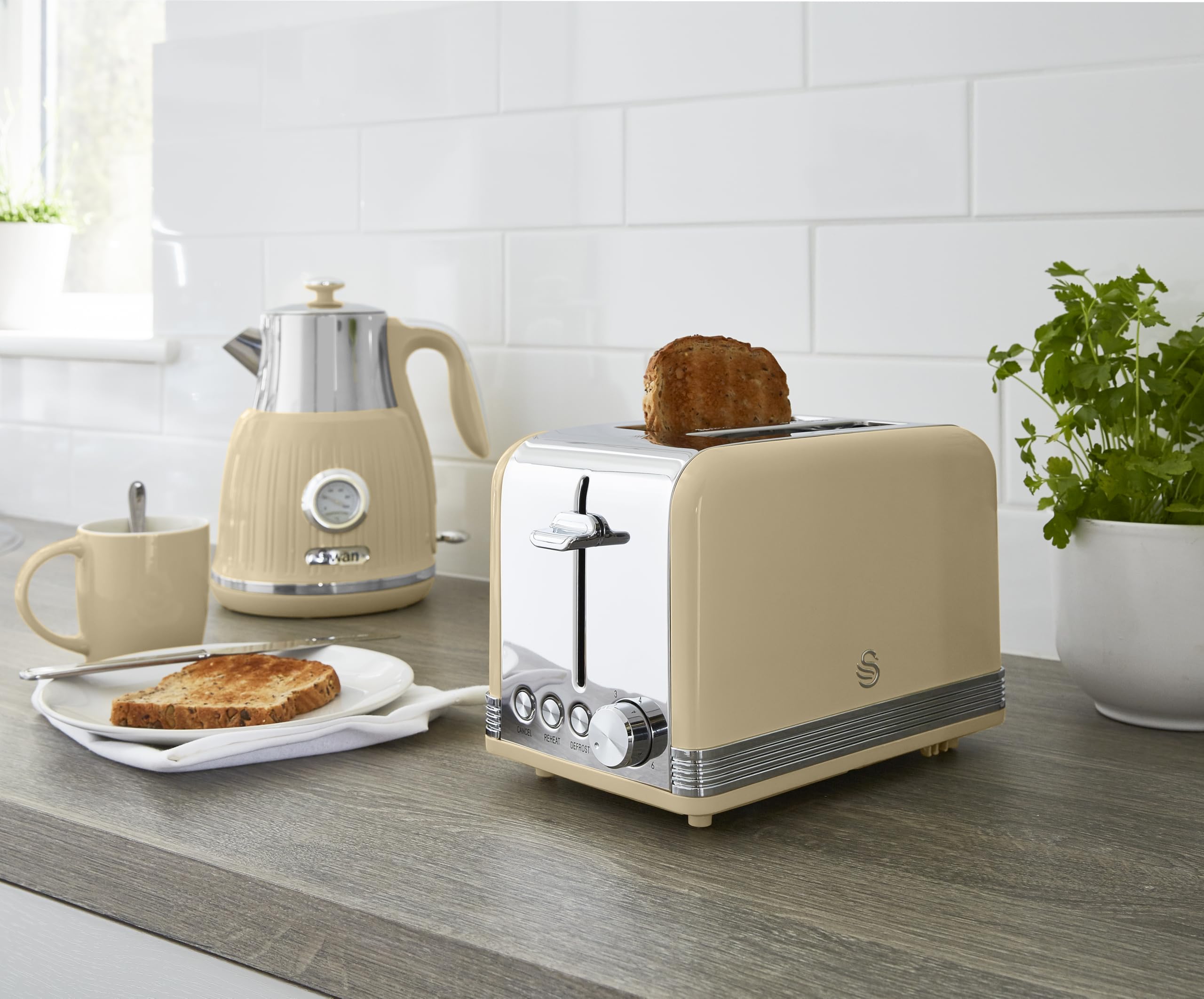 Swan Retro 2-Slice Toaster – 815W with 6 Browning Levels, Cream