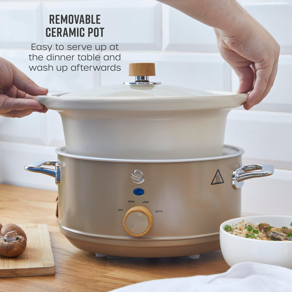 Swan Nordic Slow Cooker – 3.5L Ceramic Pot with Glass Lid, Oatmeal