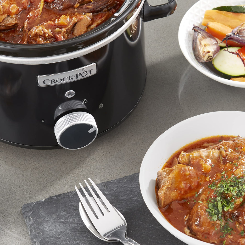 Crock-Pot Slow Cooker | 2.4L Ceramic Bowl | Energy Efficient – Black