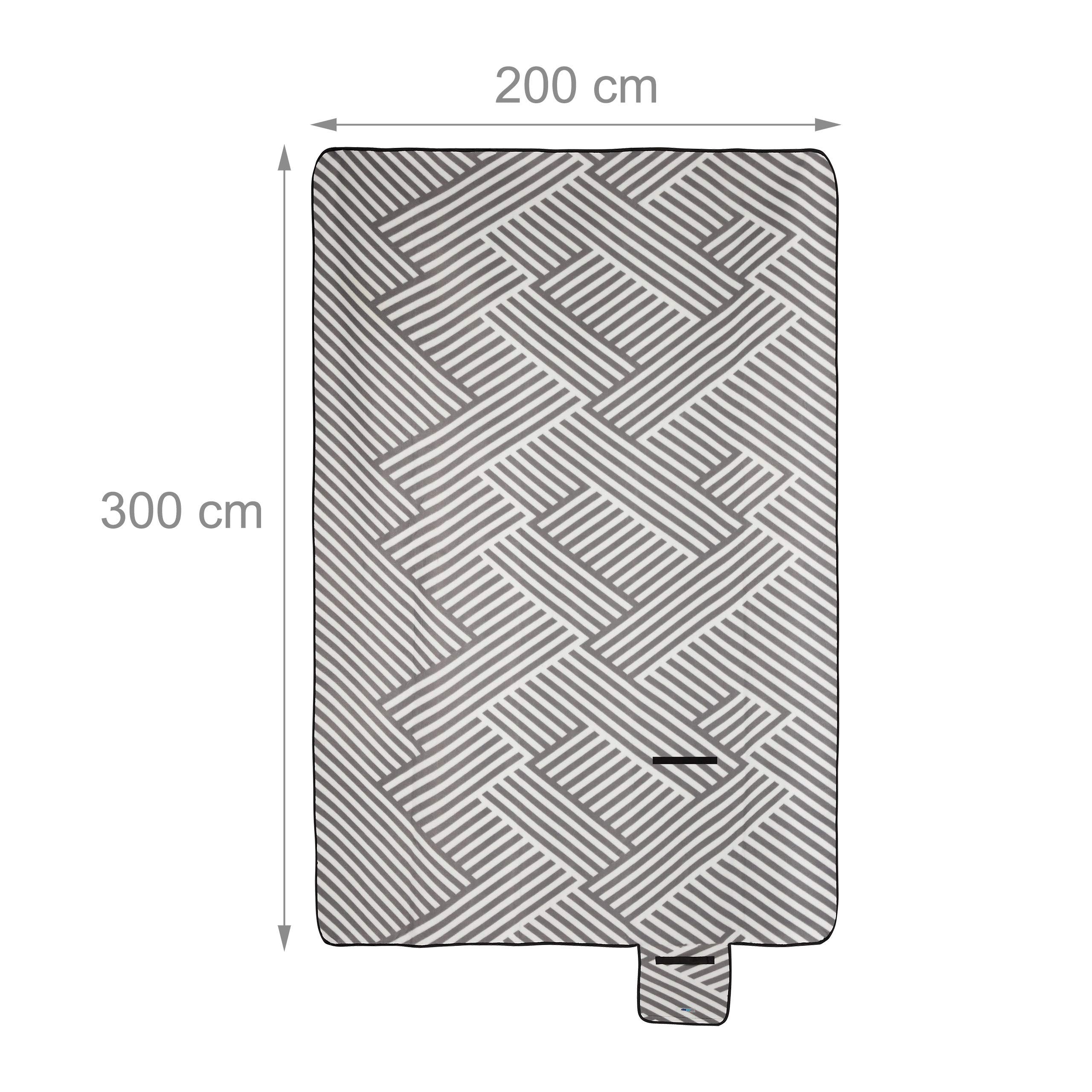 Relaxdays XXL Picnic Blanket | 200x300cm Insulated Fleece Outdoor Mat