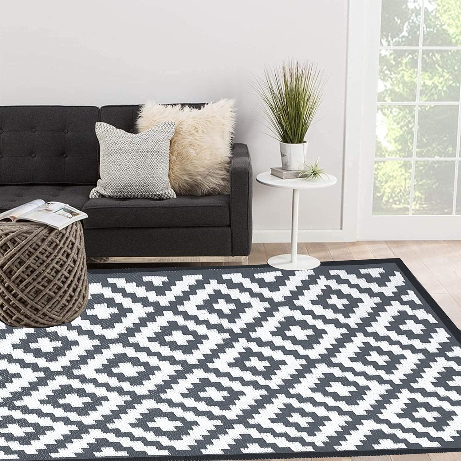 Enipate Geometric Outdoor Rug – 6x9ft Reversible Waterproof Patio Mat