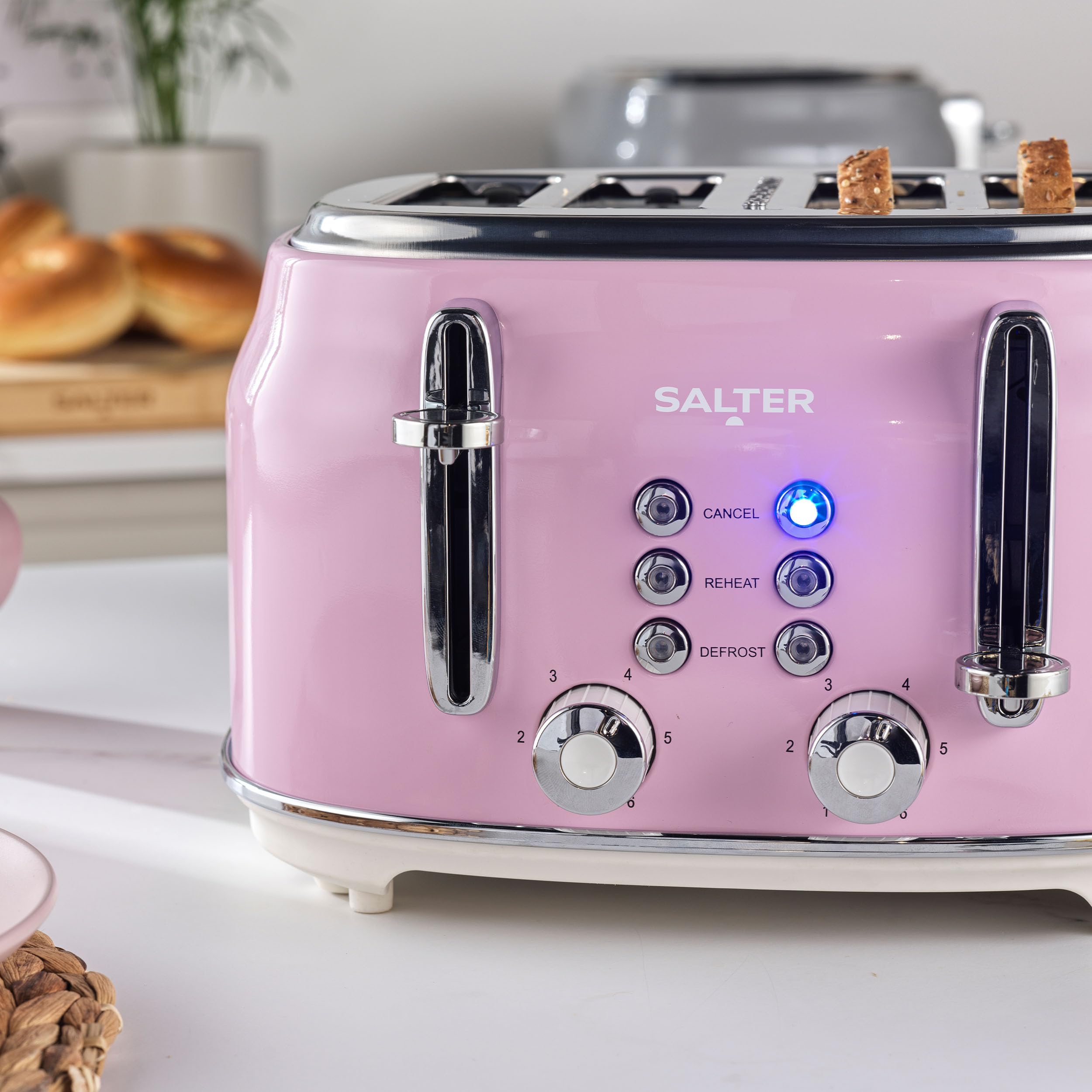 Salter Retro 4-Slice Toaster – Pink Wide Slot with 6 Browning Levels