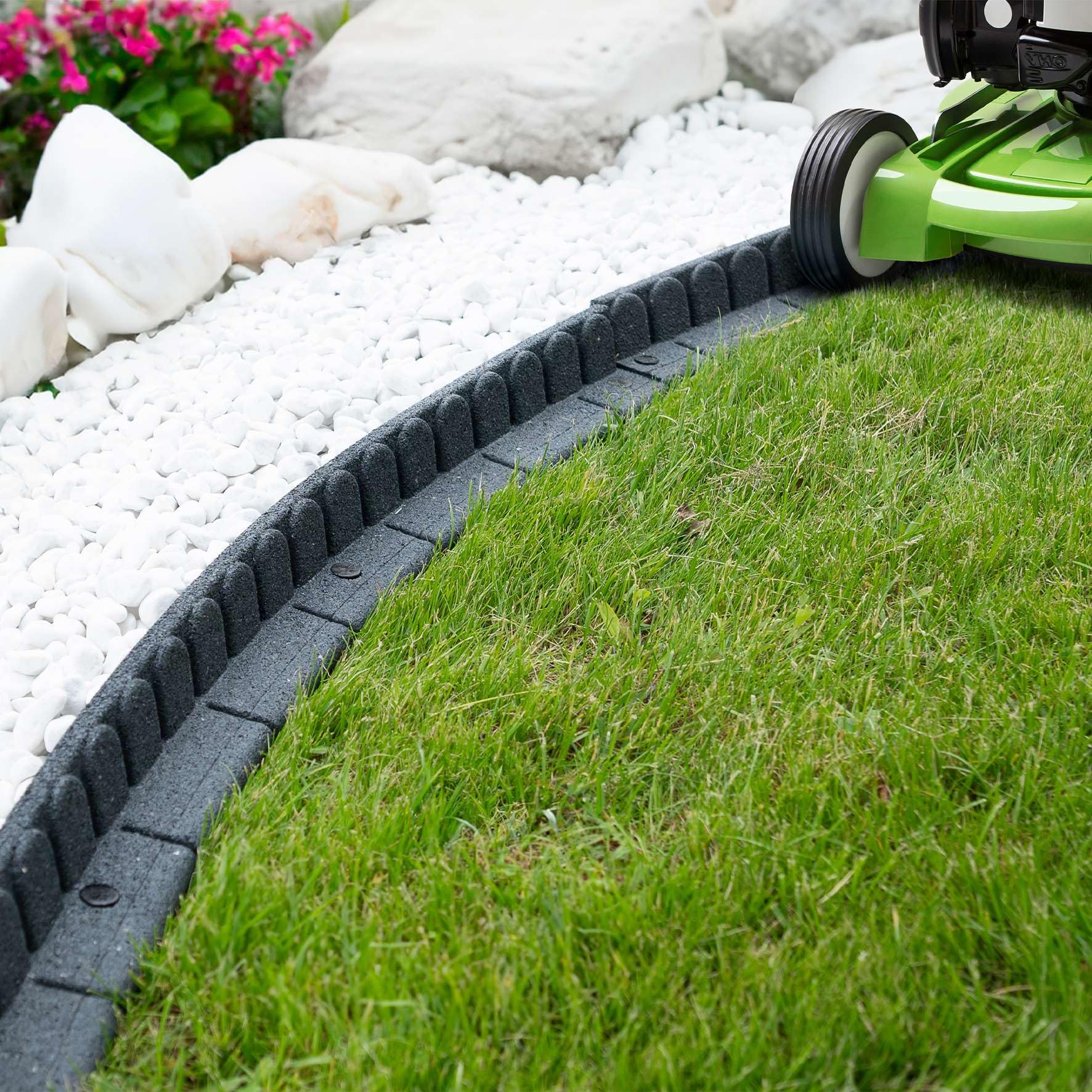 Nicoman Recycled Rubber Lawn Mower Friendly Garden Edging - Grey, 4 Pack