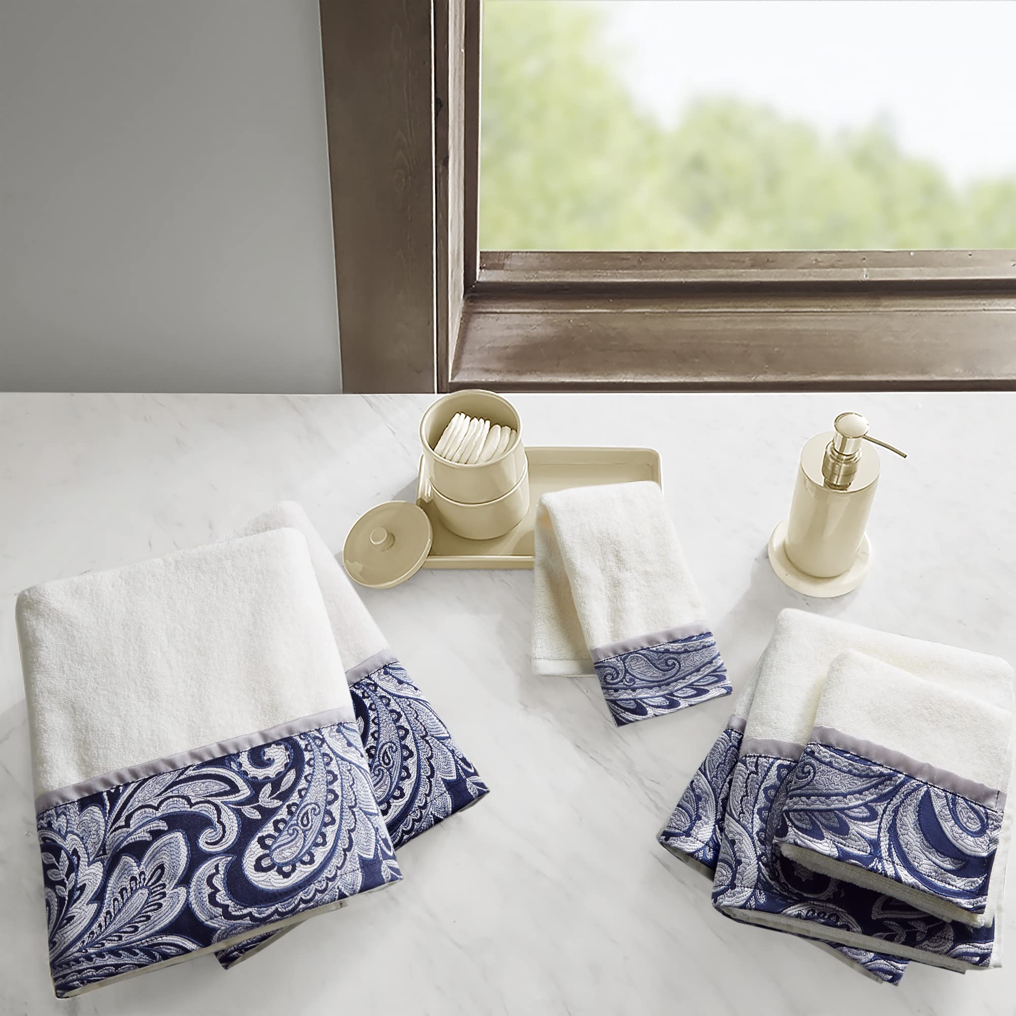 Madison Park Aubrey 6-Piece Cotton Bath Towel Set | Paisley Jacquard