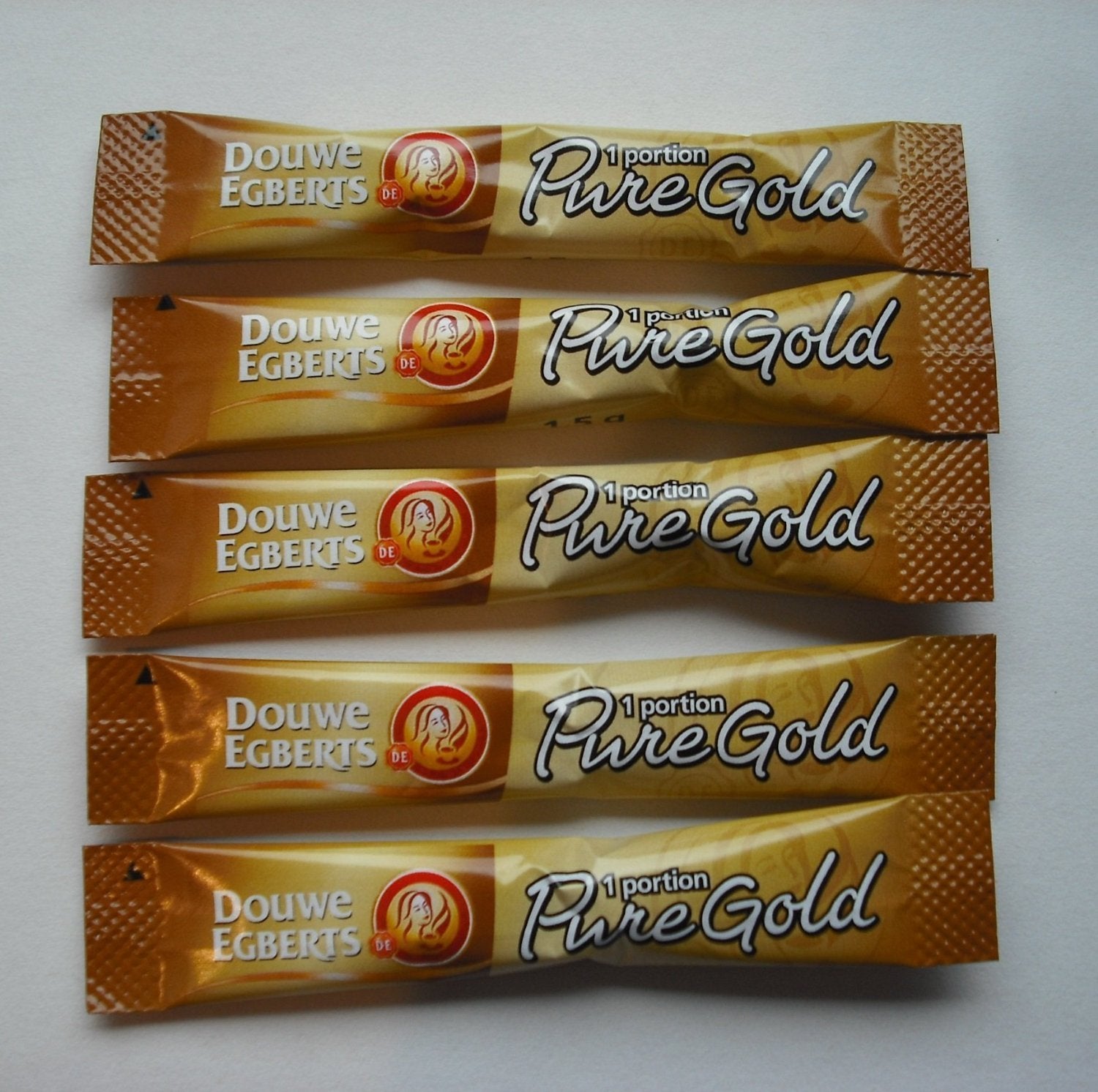 Douwe Egberts Pure Gold Instant Coffee Sachets - 100 Single Serves