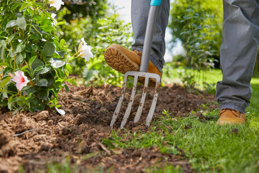 Gardena ErgoLine Telescopic Spade - Steel Garden Shovel with D-Handle