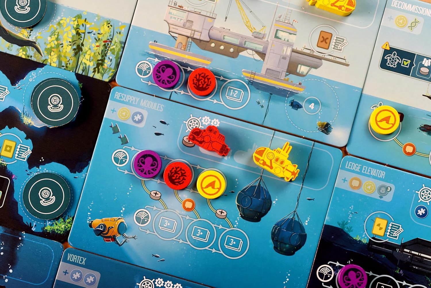 Snaps Endeavor Deep Sea Strategy Board Game | 1-4 Player Exploration