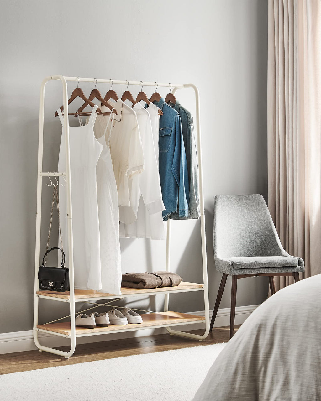 VASAGLE Clothes Rail – Steel Frame Rack with 2 Shelves, Oak & Cream White