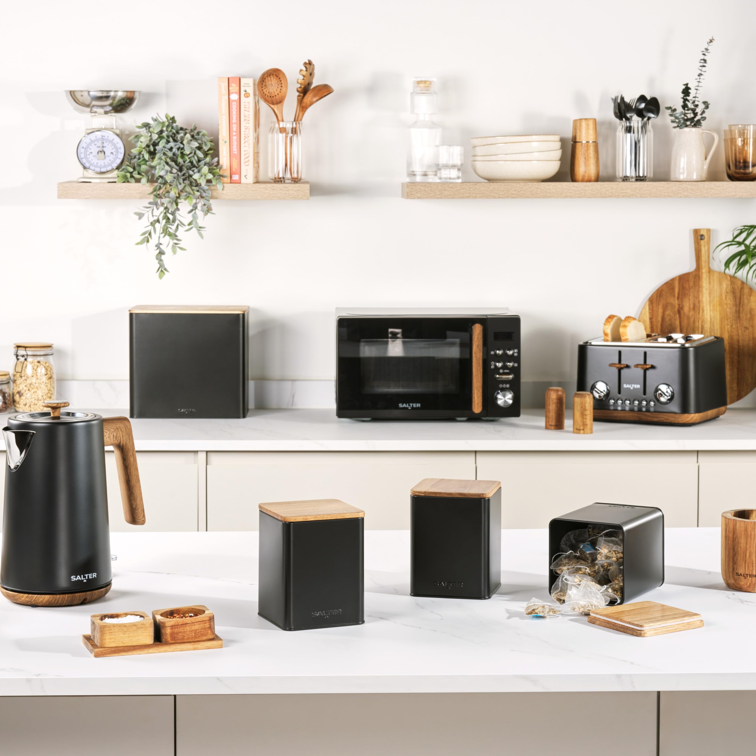 Salter Toronto 20L Digital Microwave – 800W Black with Wood-Effect