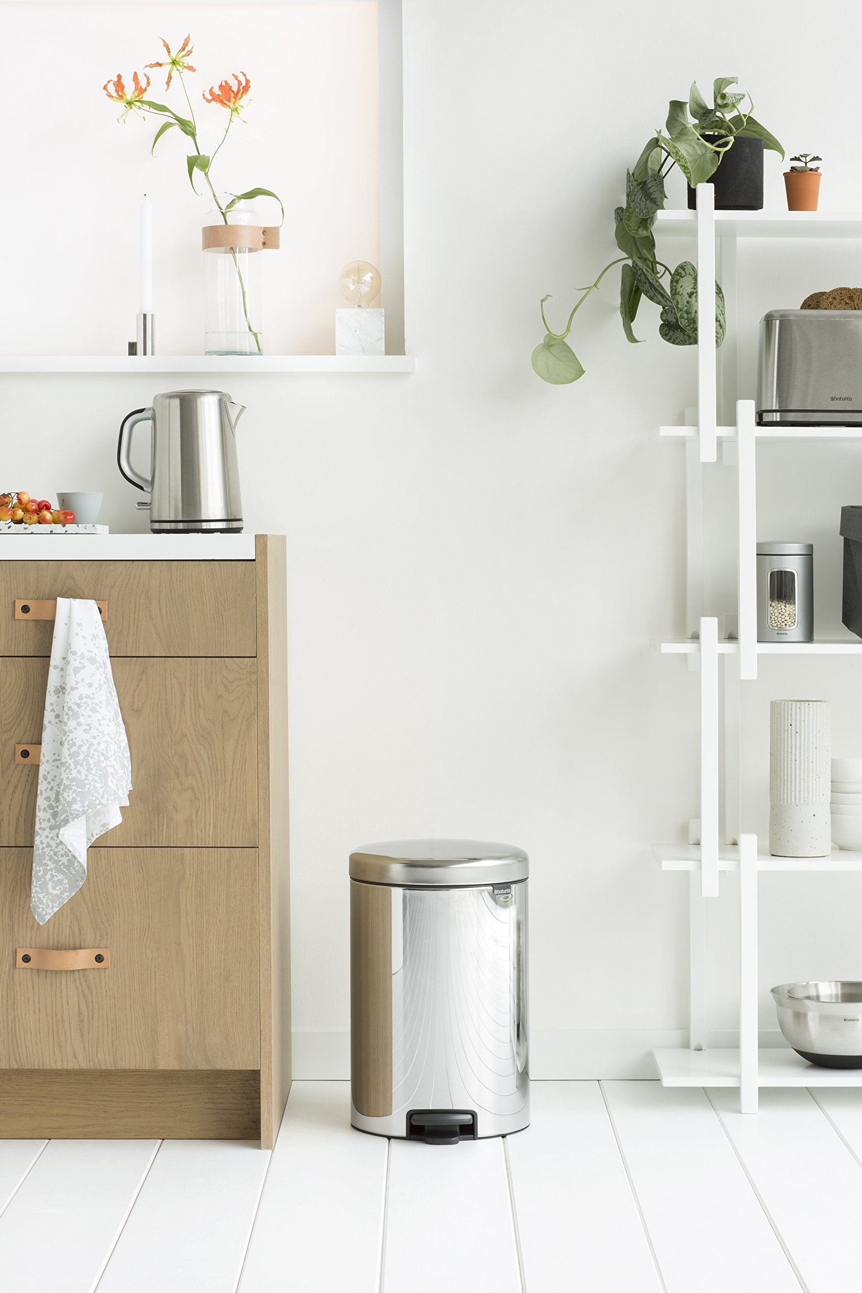 Brabantia newIcon 20L Pedal Bin – Brilliant Steel Soft Close Bin