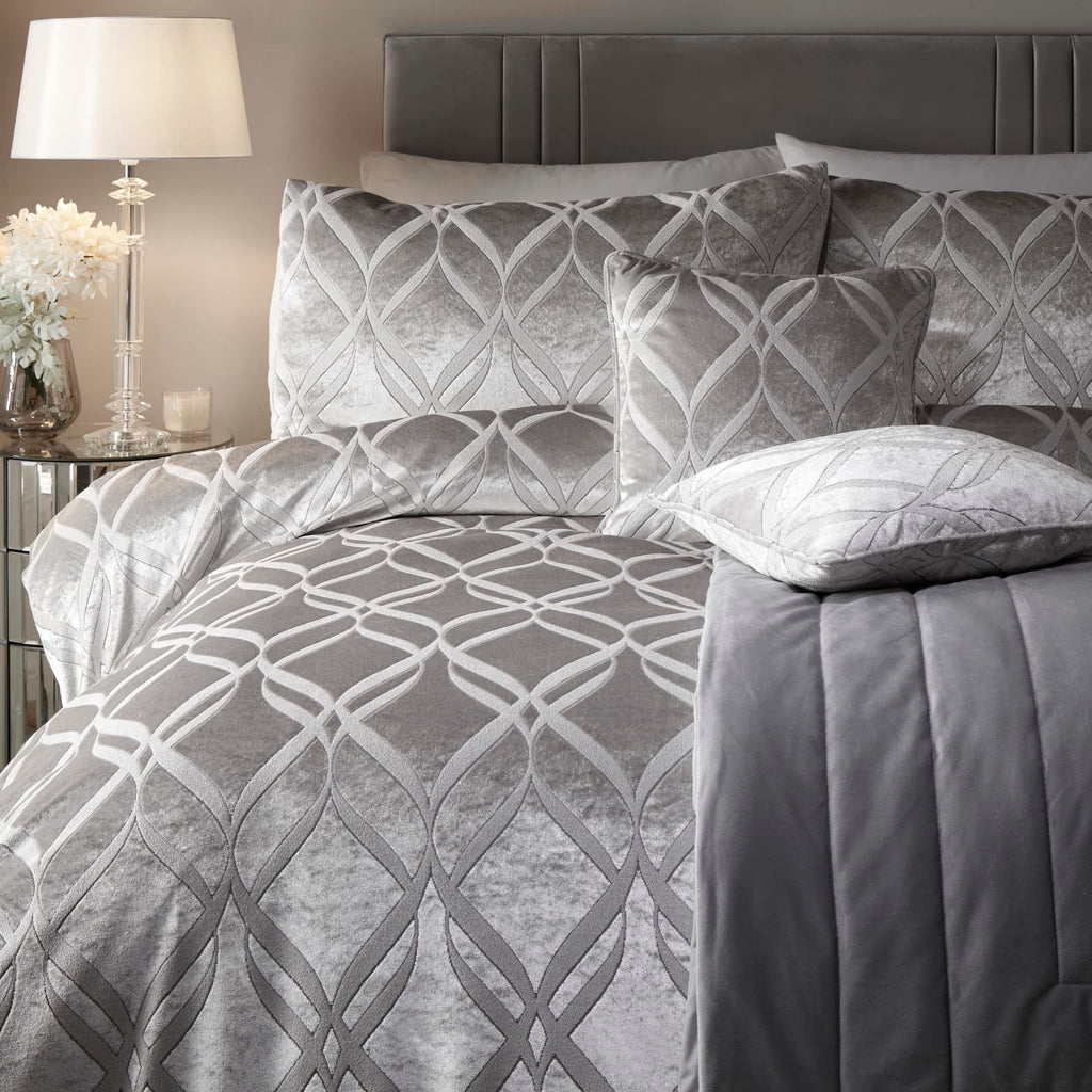 Soiree Silver Ogee Velvet Duvet Cover Set – Super King Bedding