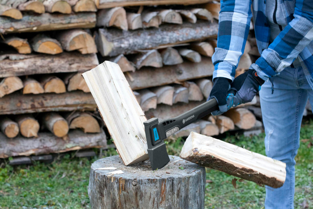 Gardena 1400 A Universal Axe – 60cm Woodworking Tool with Hammer Function