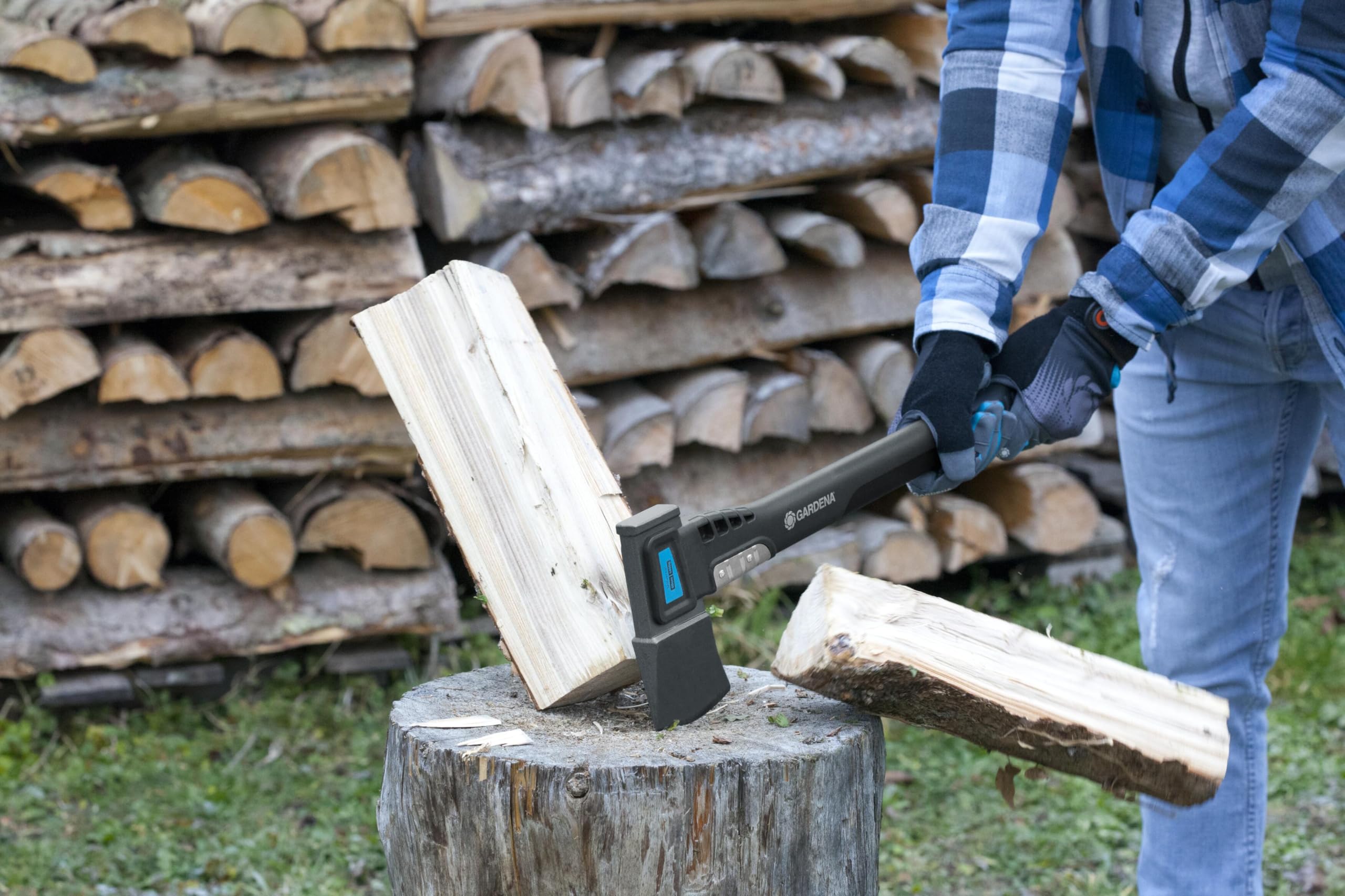 Gardena 1400 A Universal Axe – 60cm Woodworking Tool with Hammer Function