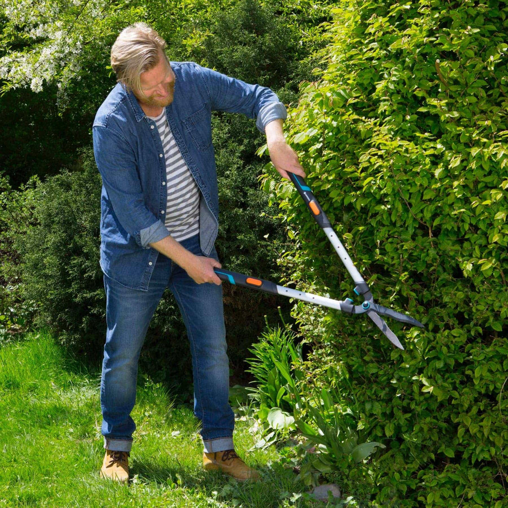 Gardena TeleCut Hedge Shears – Telescopic Steel Blade Trimmer