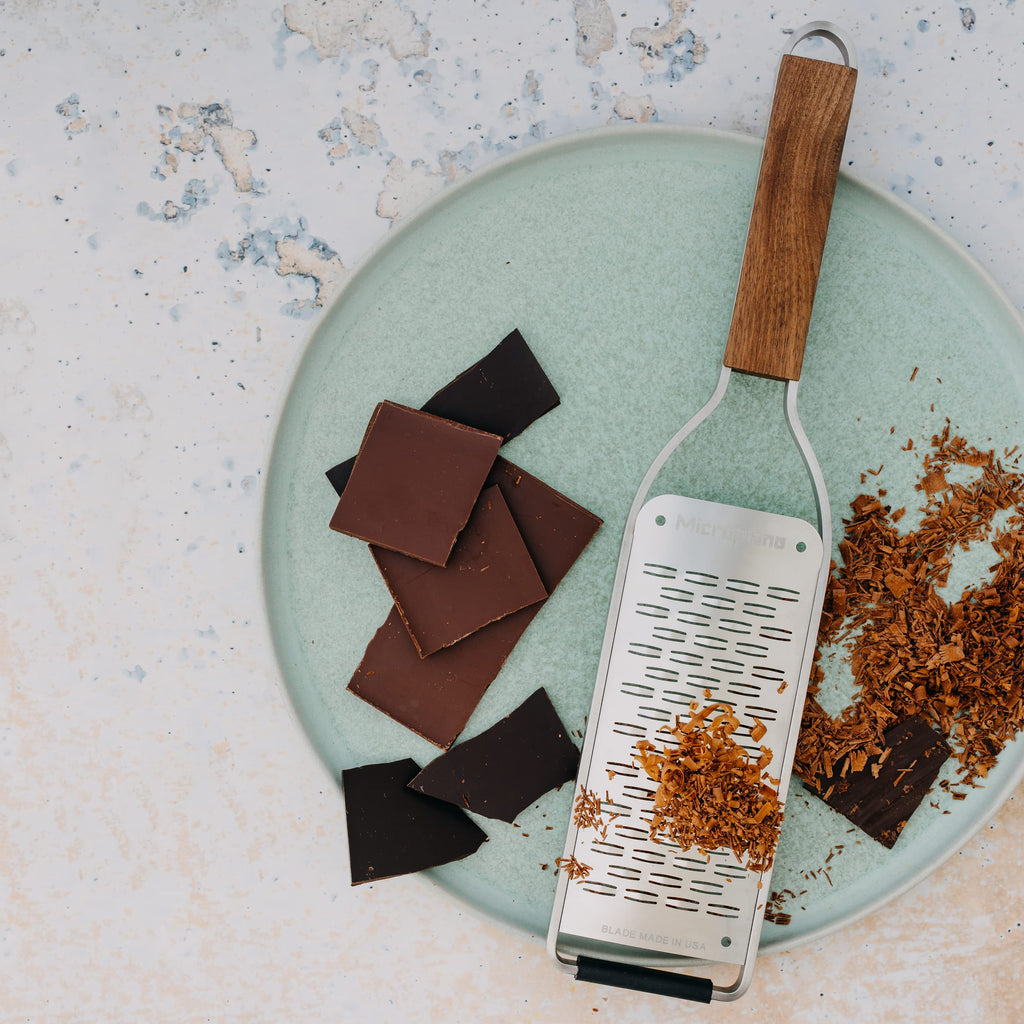 Microplane Ribbon Grater – Stainless Steel Blade with Walnut Wood Handle