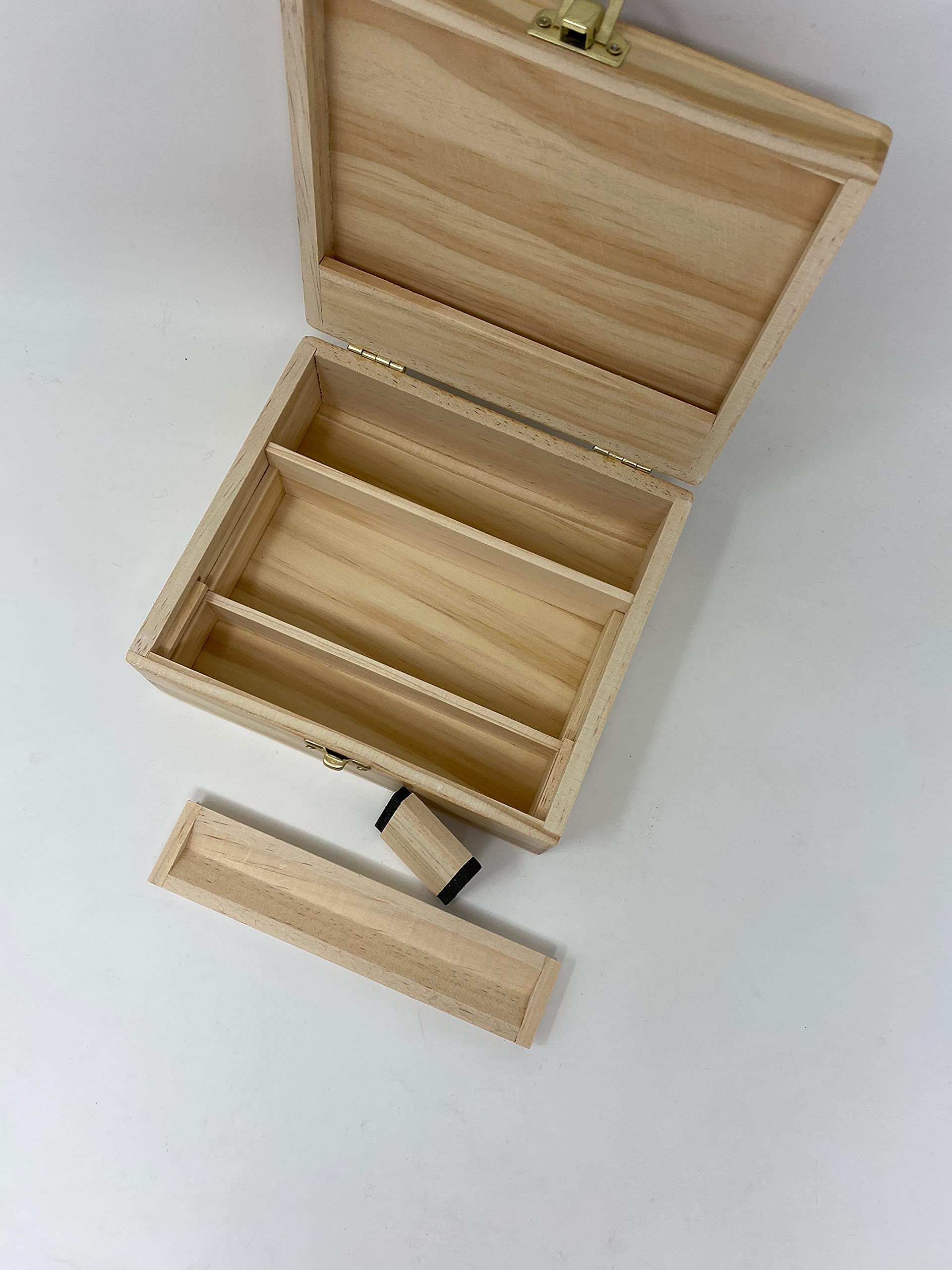 Raw & Rizla Wooden Rolling Box Gift Set with Grinder and Papers