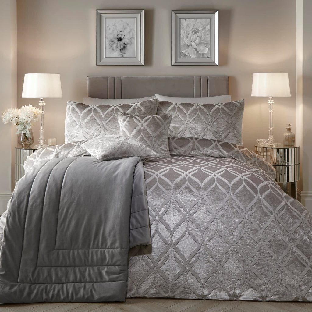 Soiree Silver Ogee Velvet Duvet Cover Set – Super King Bedding